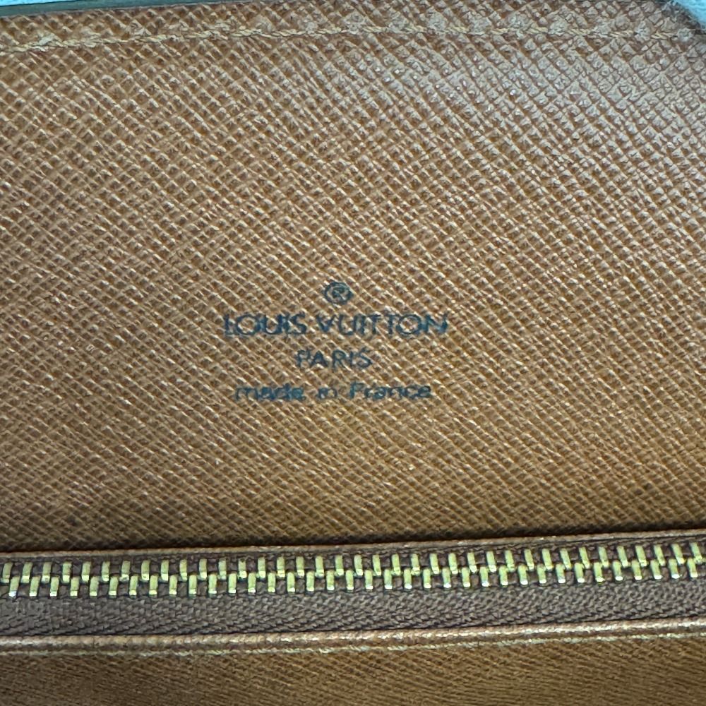 Louis Vuitton Vintage Courcel Monogram Shoulder Bag — view 8
