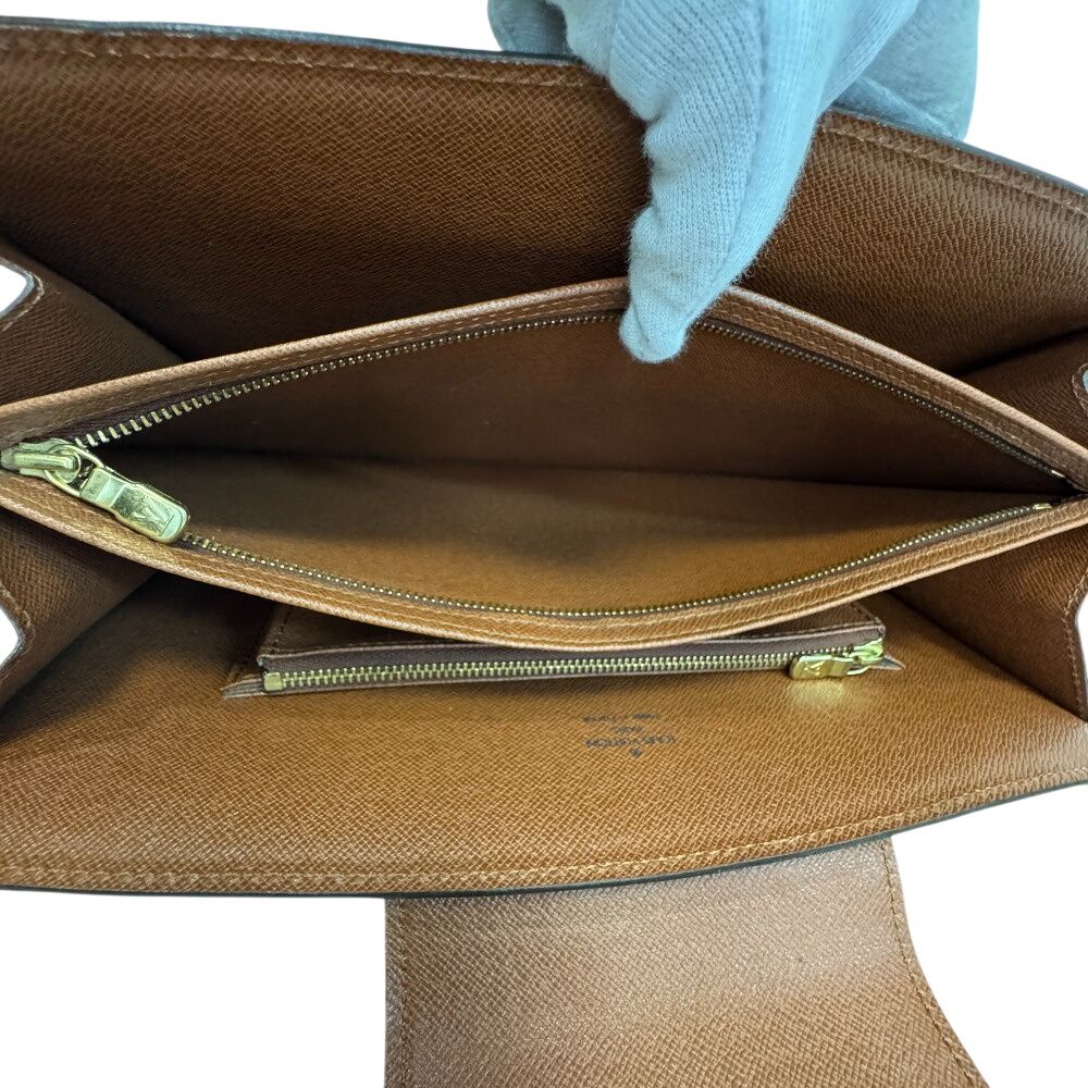 Louis Vuitton Vintage Courcel Monogram Shoulder Bag — view 7