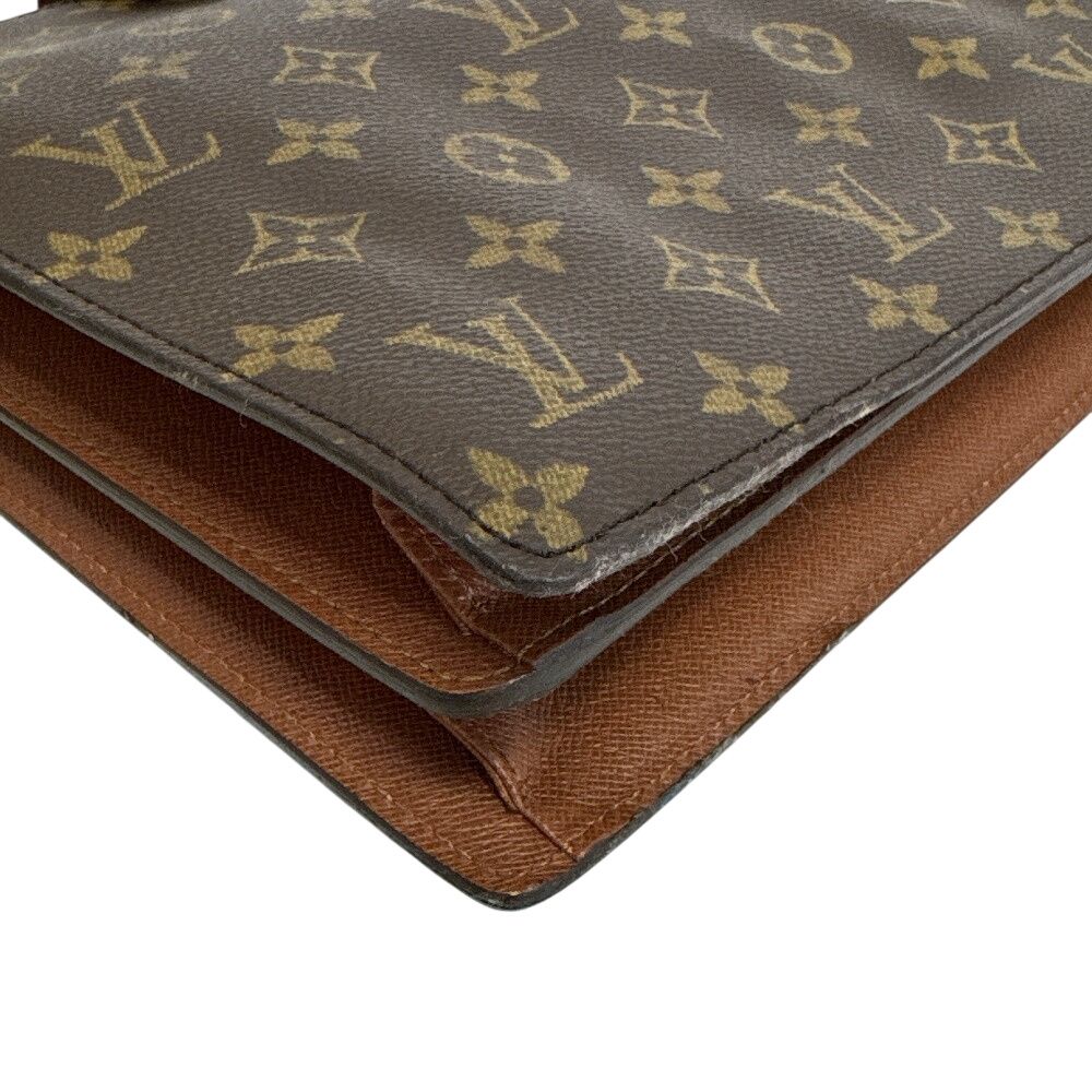 Louis Vuitton Vintage Courcel Monogram Shoulder Bag — view 2