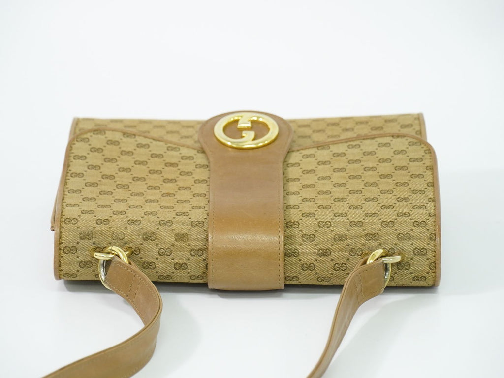 Gucci Vintage Interlocking Micro GG Shoulder Bag Canvas Beige — view 5