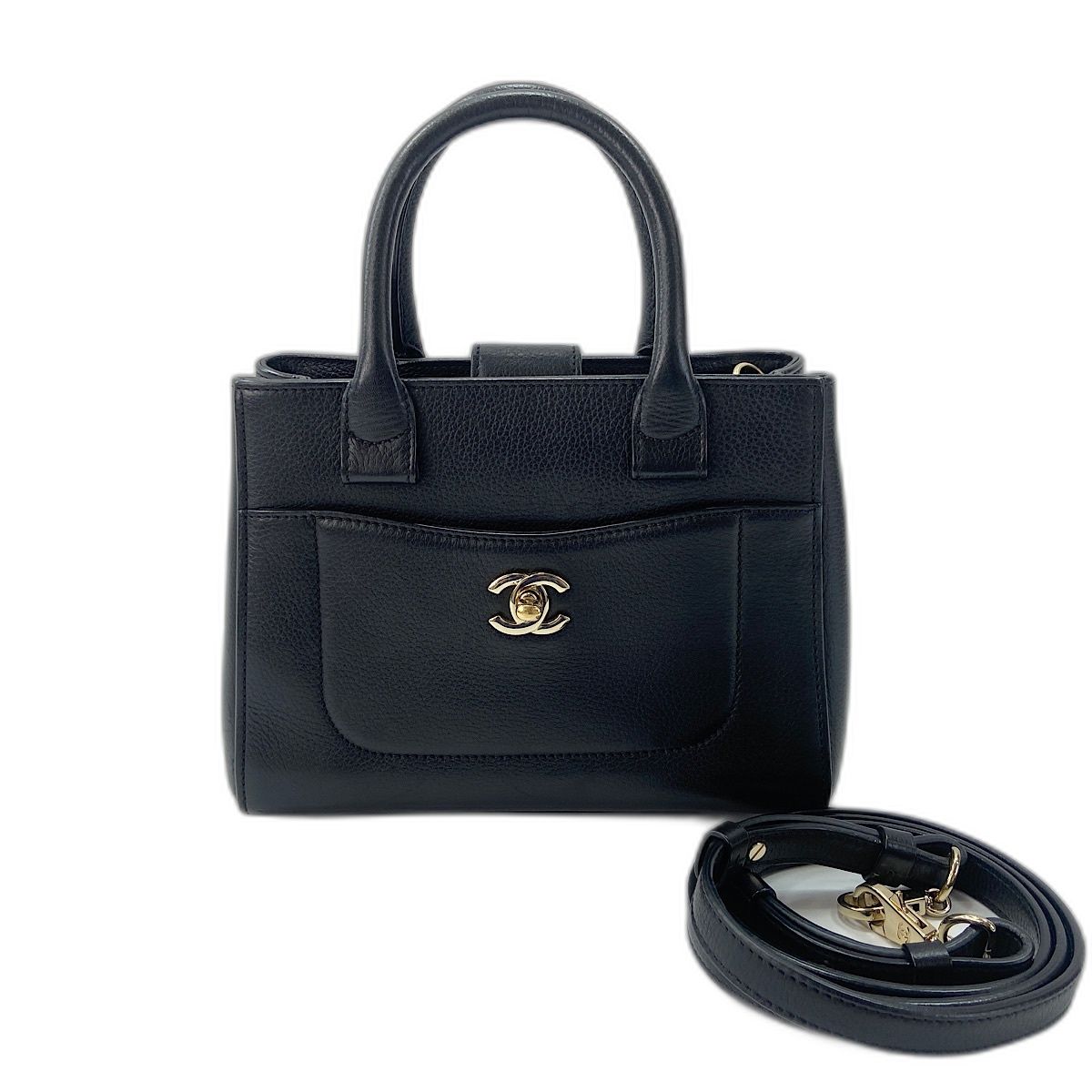 Chanel Handbag Executive Black