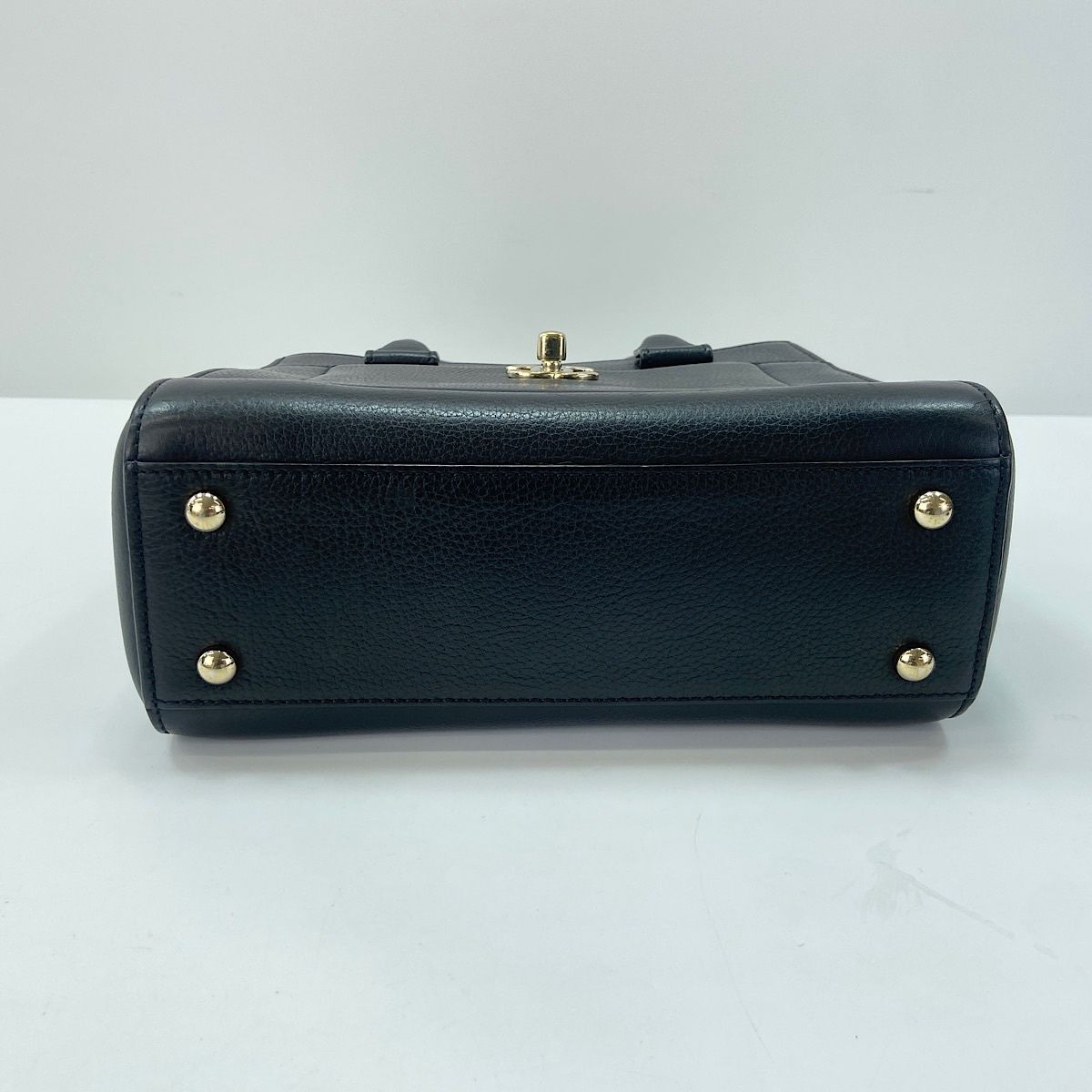 Chanel Handbag Executive Black — view 7