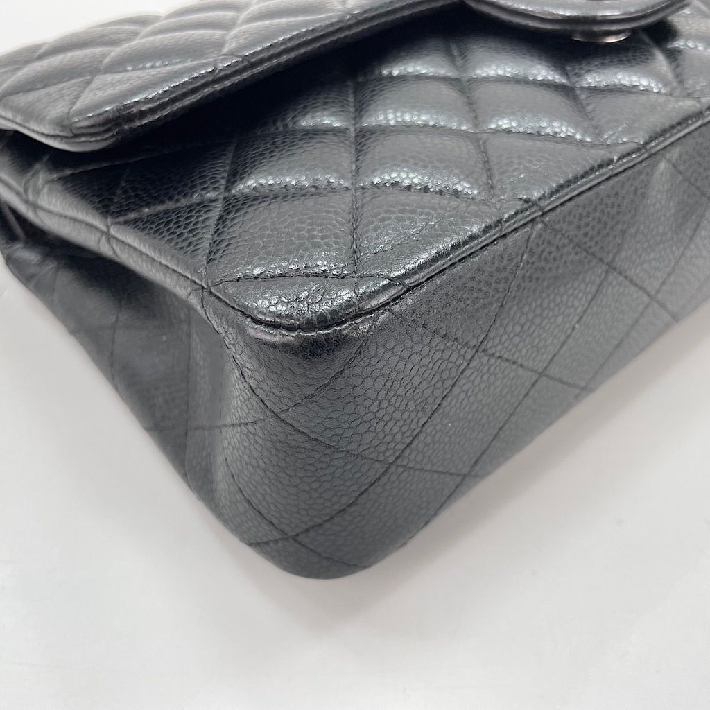 Chanel Shoulder Bag Quilted 25 — view 8