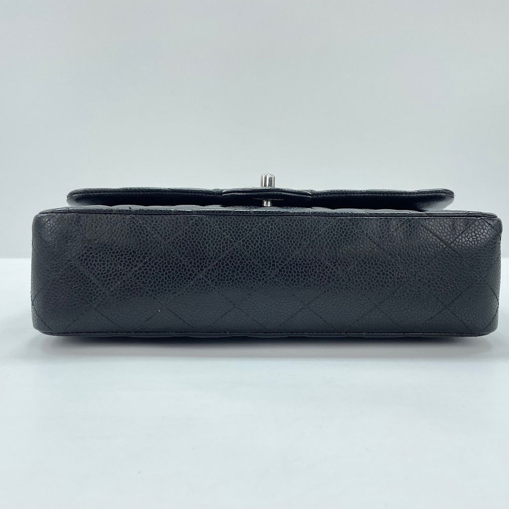 Chanel Shoulder Bag Quilted 25 — view 7