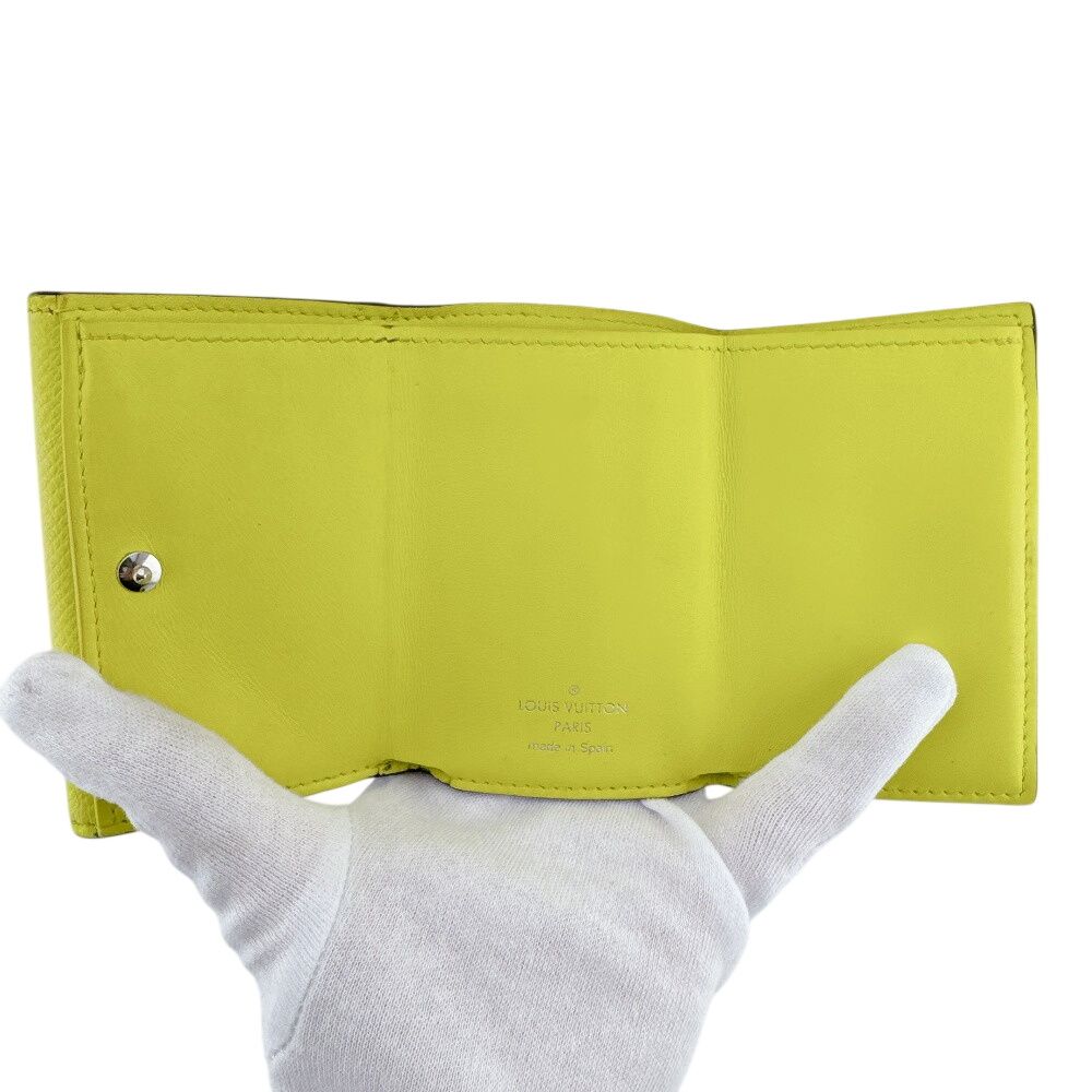Louis Vuitton Compact Wallet Mini Taigarama Discovery Trifold — view 5