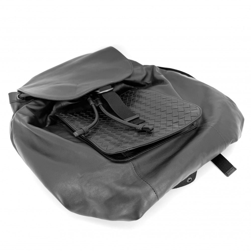 Bottega Veneta Backpack Intrecciato Leather Black Gunmetal Vintage — view 3