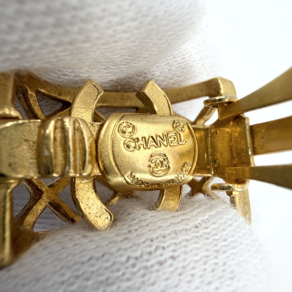 Chanel Earrings CC Logo Accessory Vintage Gold Plated — view 3