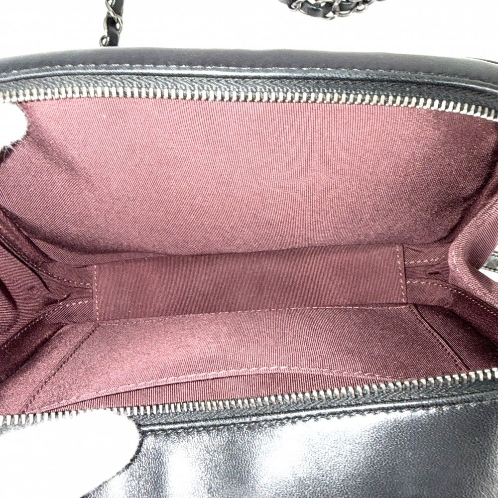 Chanel Shoulder Bag Boy Chain Crossbody CC Logo Leather Black Matte Silver — view 5