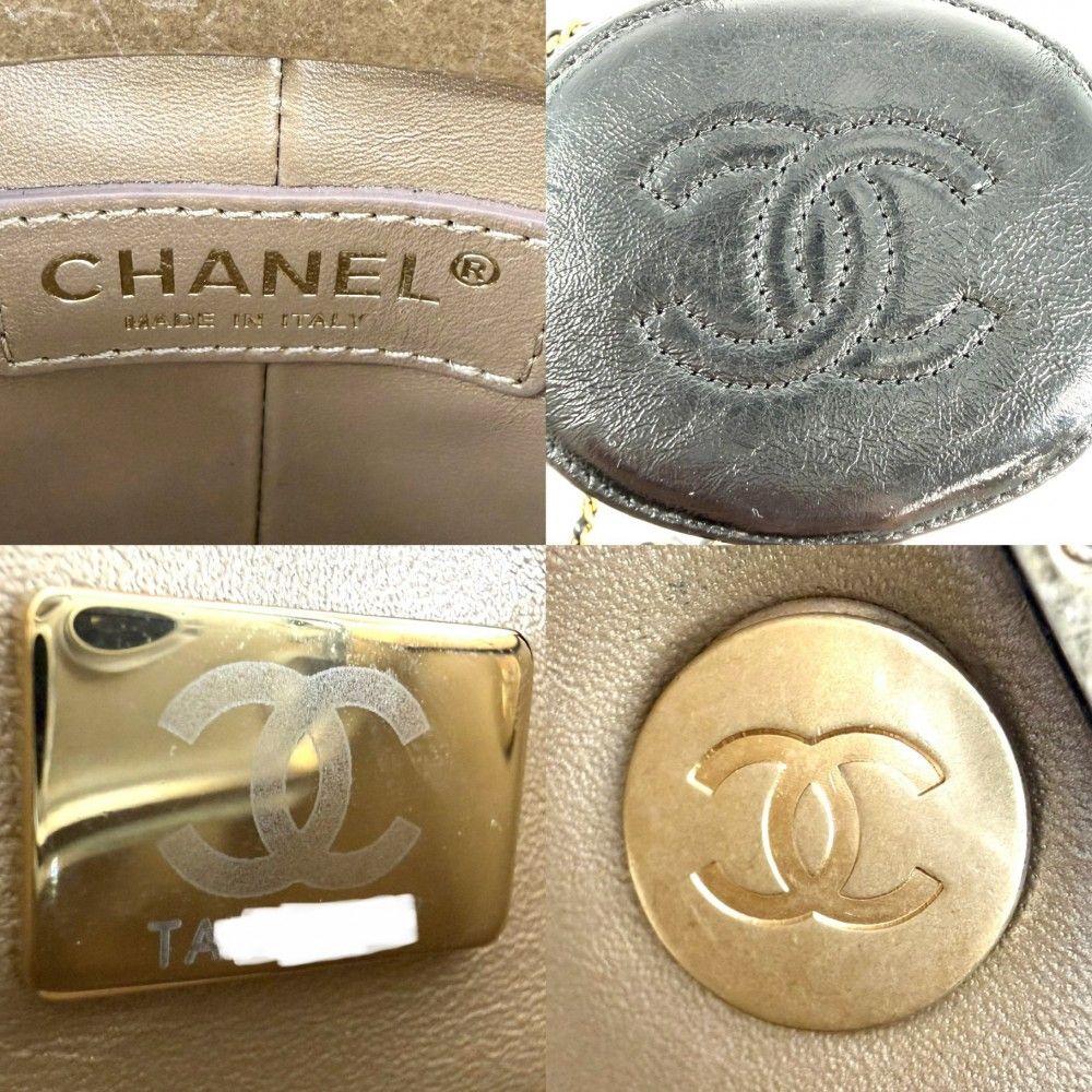 Chanel Shoulder Bag Quilted CC Logo Small Pochette Leather Black Gold Vintage — view 5