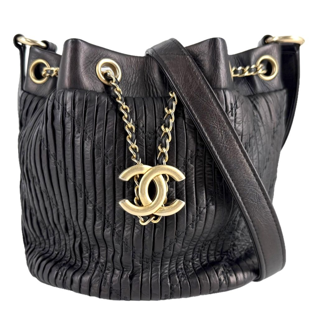 Chanel Shoulder Bag CC Logo Coco Pleated Stitch Bag Leather Black Gold Vintage