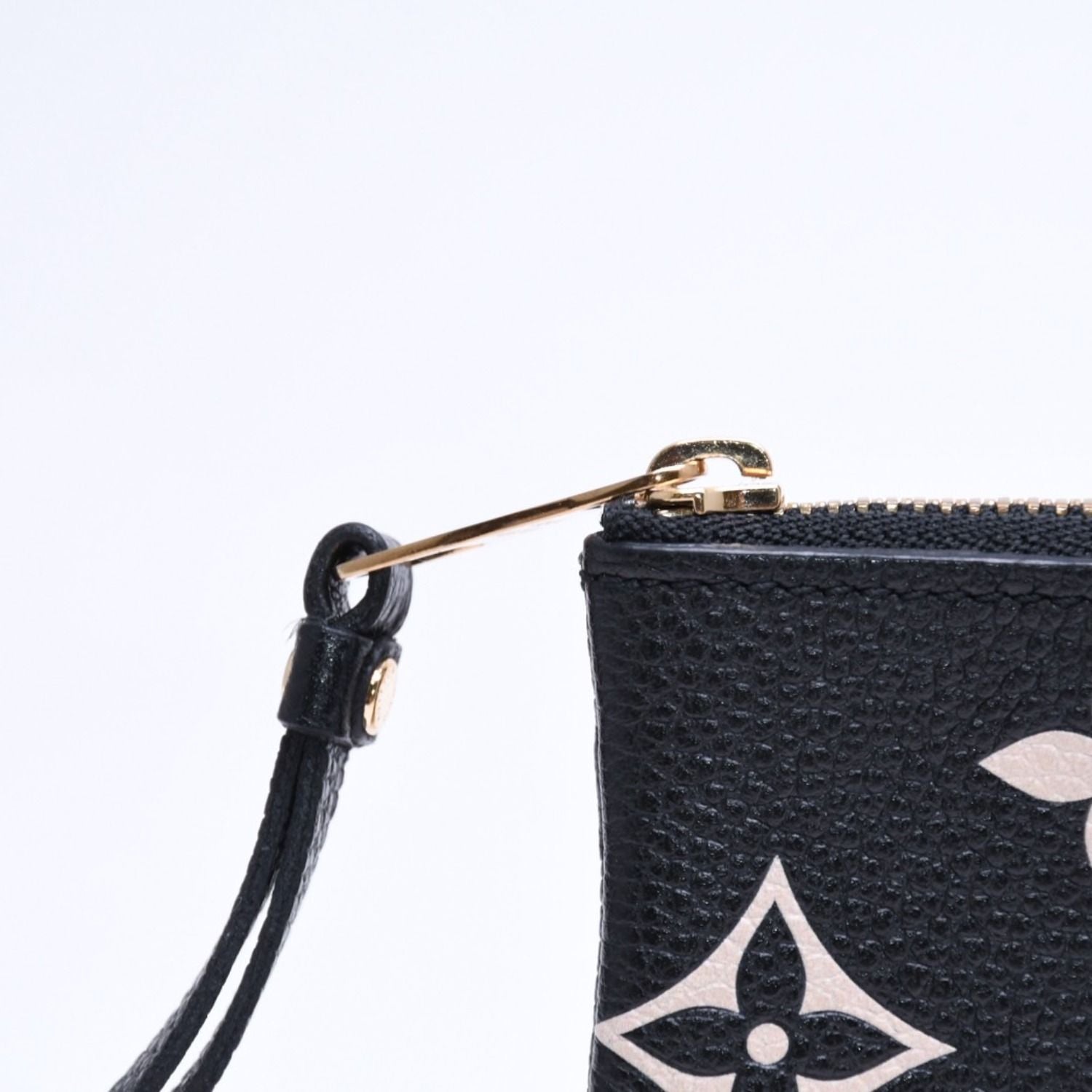 Louis Vuitton Coin Purse Monogram Empreinte Noir Pochette Cles Black Beige — view 7