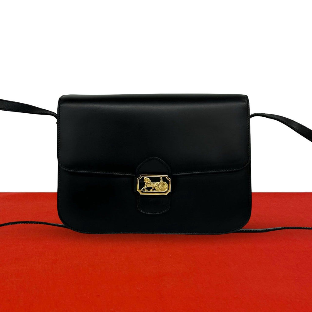 Celine Vintage Logo Carriage Calf Leather Shoulder Bag Pochette Crossbody Black
