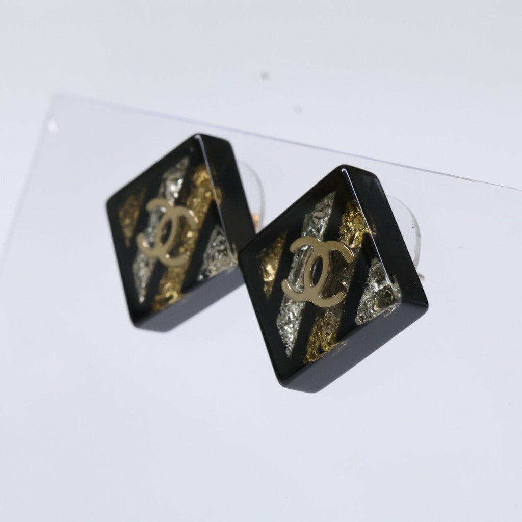 Chanel 16c CC Logo Square Earring — view 3