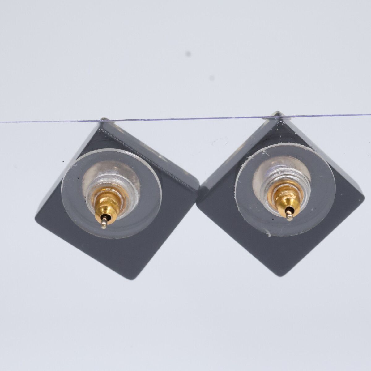 Chanel 16c CC Logo Square Earring — view 4