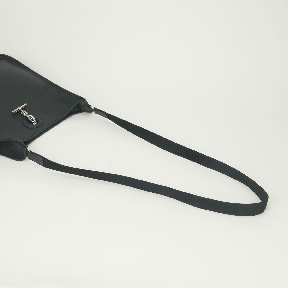 Hermes Vespa PM Shoulder Bag Epsom Noir Black Silver Veau — view 4
