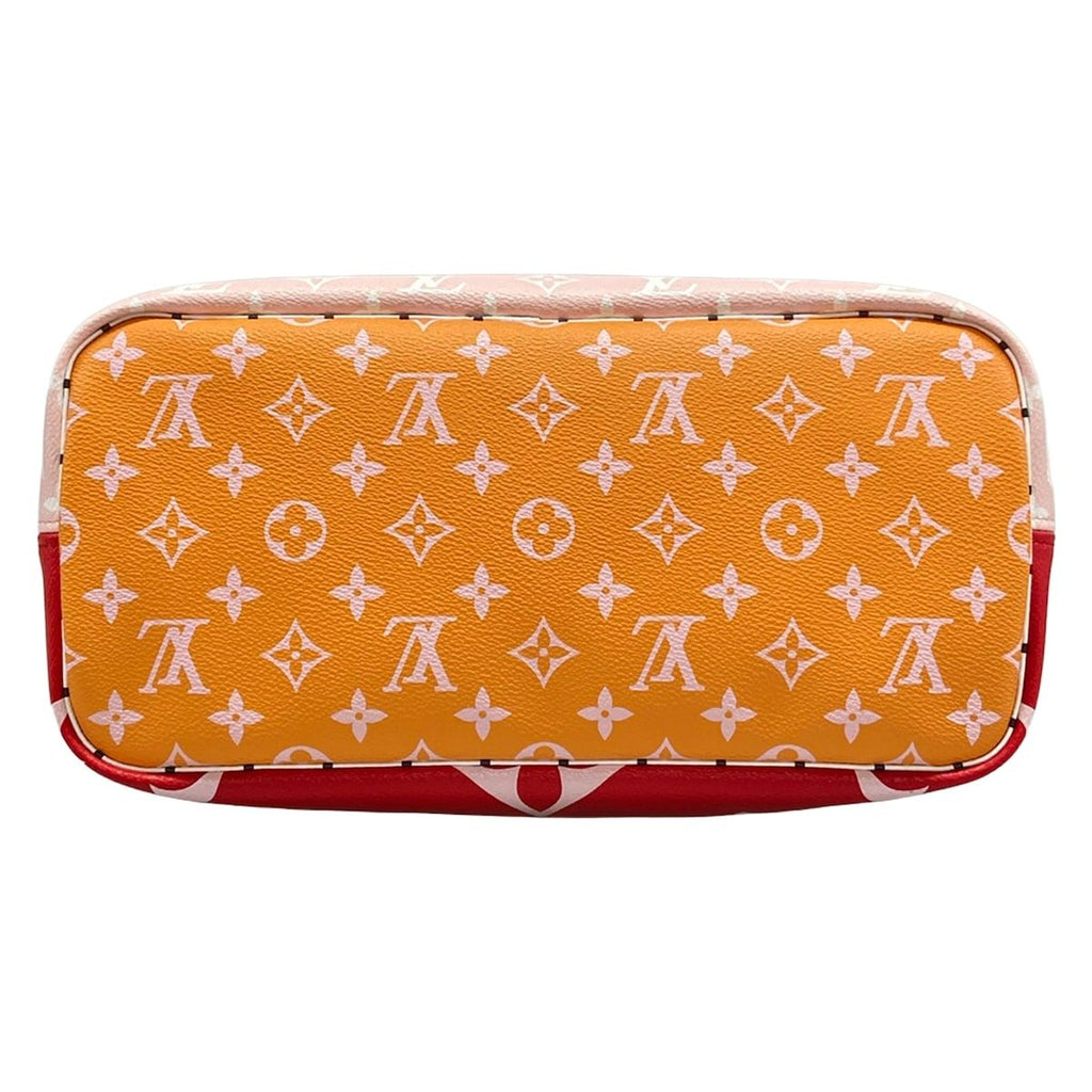 Louis Vuitton Tote Bag Giant Monogram Neverfull MM Rouge — view 5