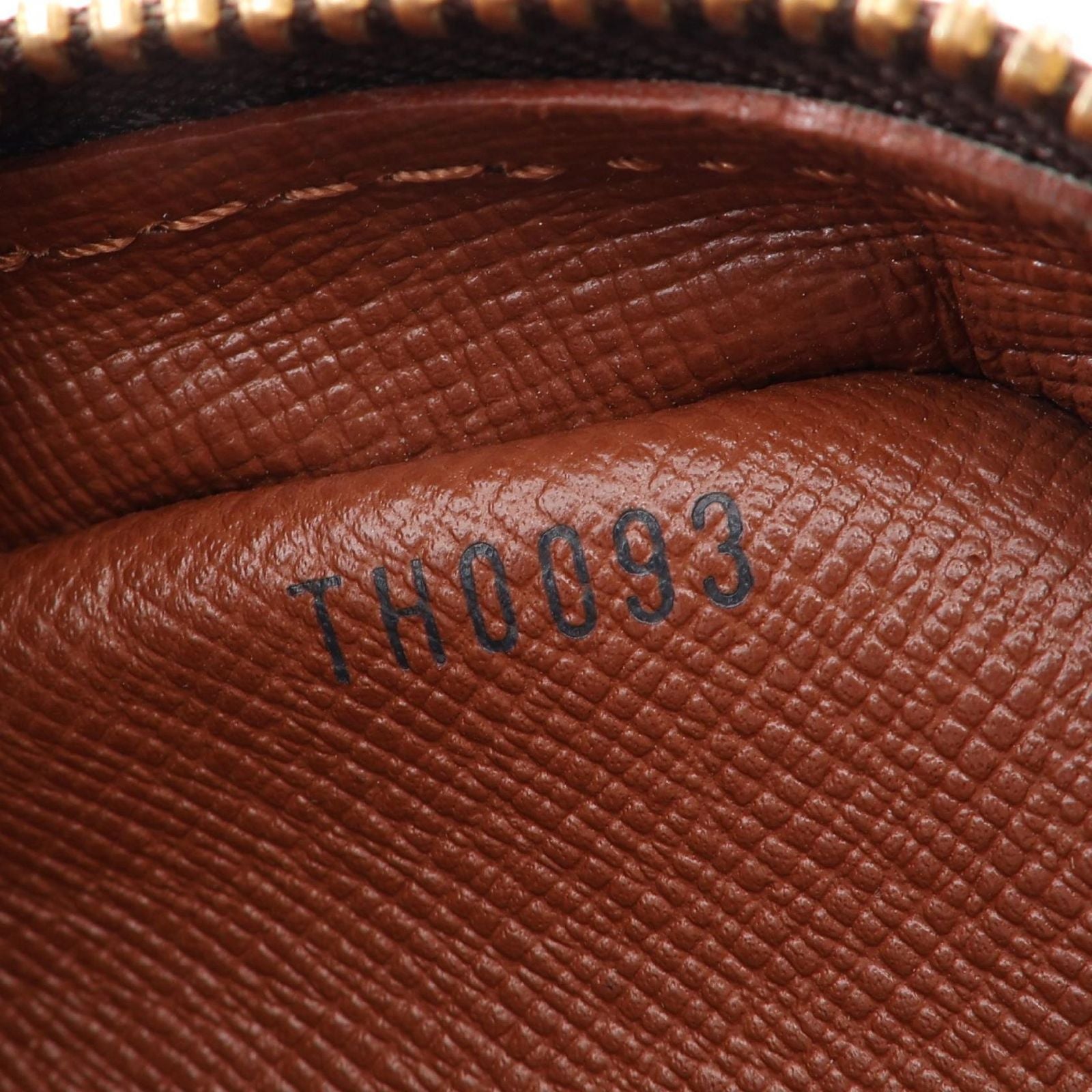 Louis Vuitton Shoulder Bag Amazon Canvas Leather — view 5