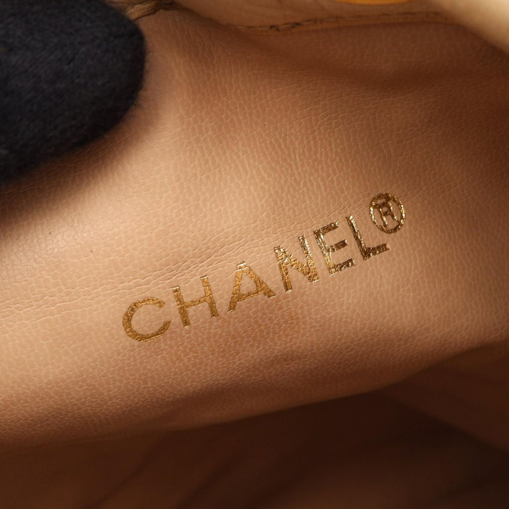 Chanel Shoulder Bag Coco Charm Drawstring Pouch Beige Lambskin Chain — view 4