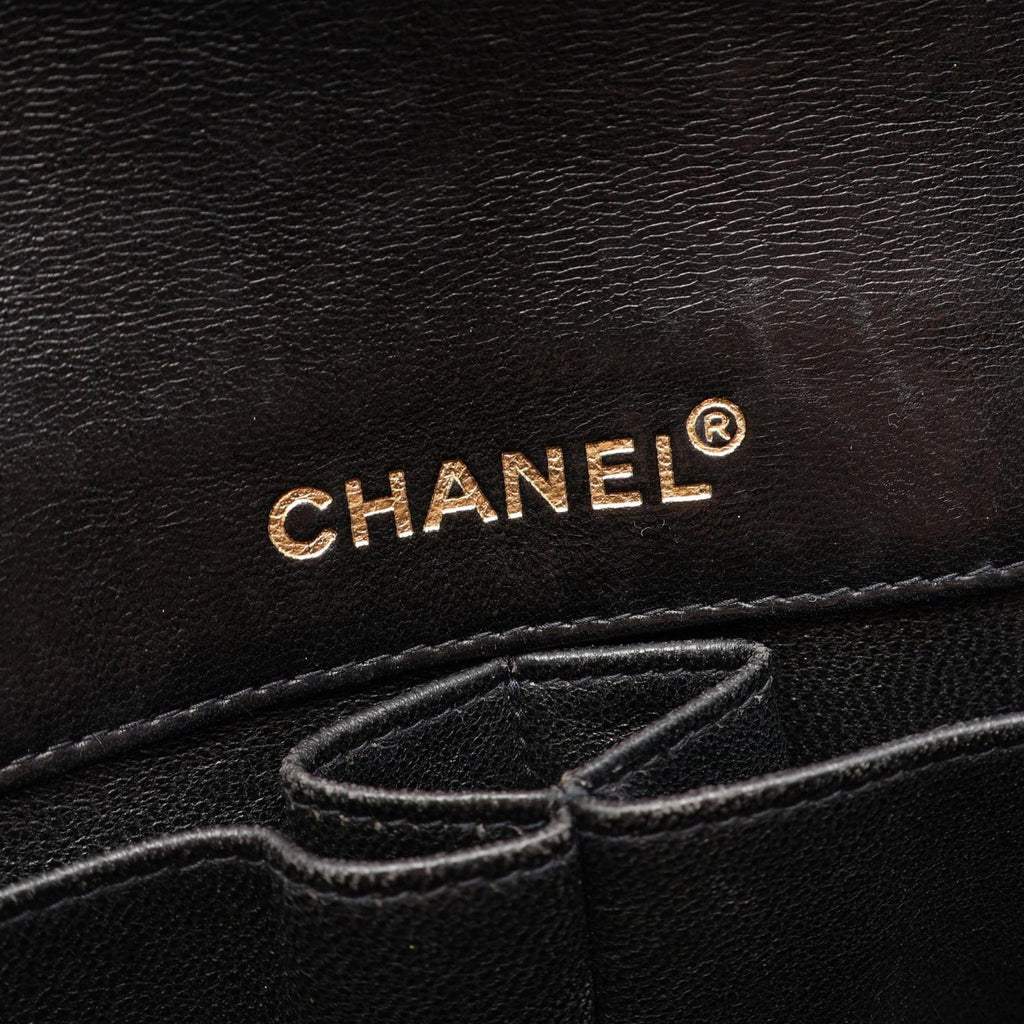 Chanel Shoulder Bag Choco Bar Black Lambskin East West Chain — view 4