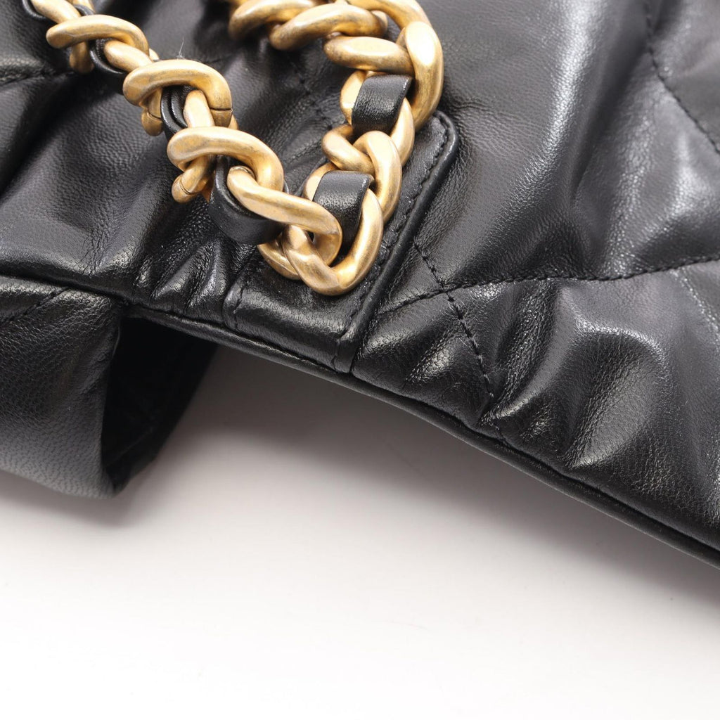 Chanel Shoulder Bag 19 Dizeneuf Quilted 2-Way Black Lambskin 19 Chain — view 8