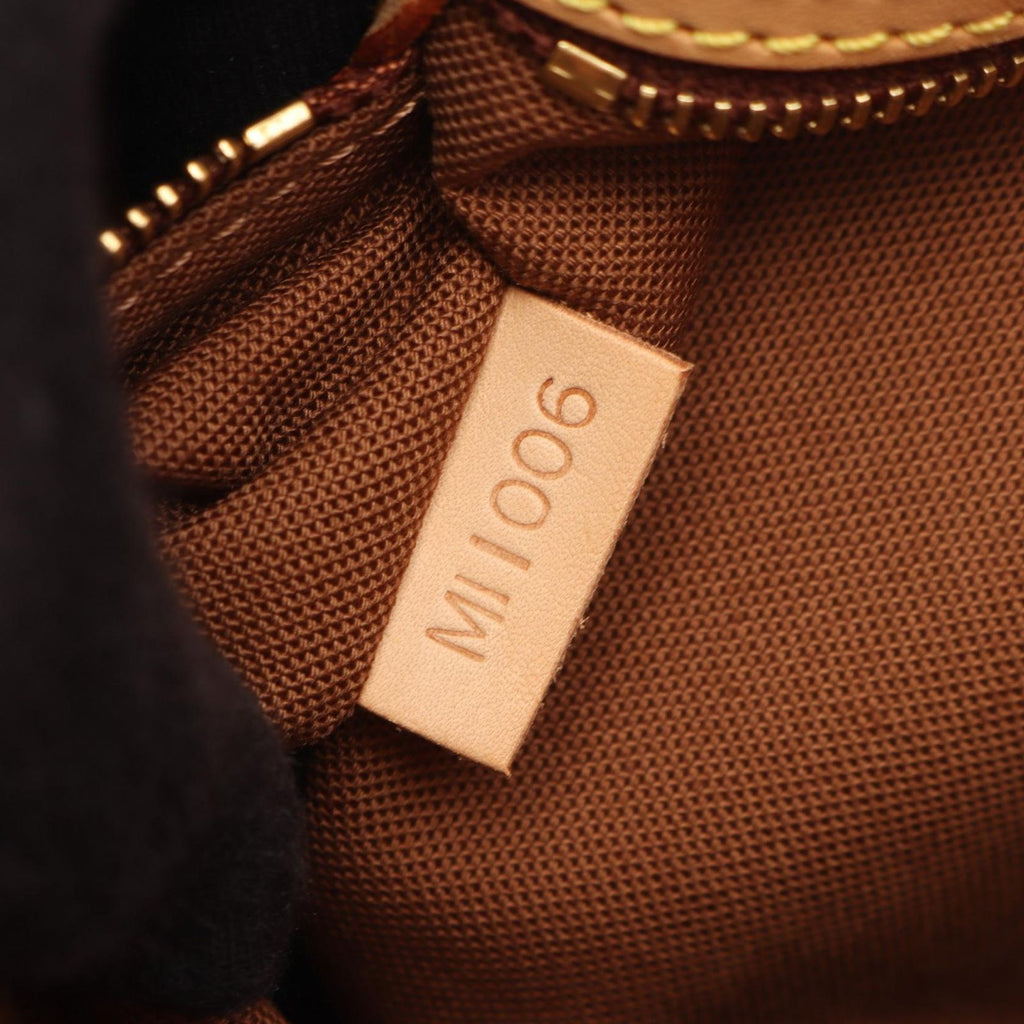Louis Vuitton Tote Bag Batignolles Vertical Canvas Leather — view 5