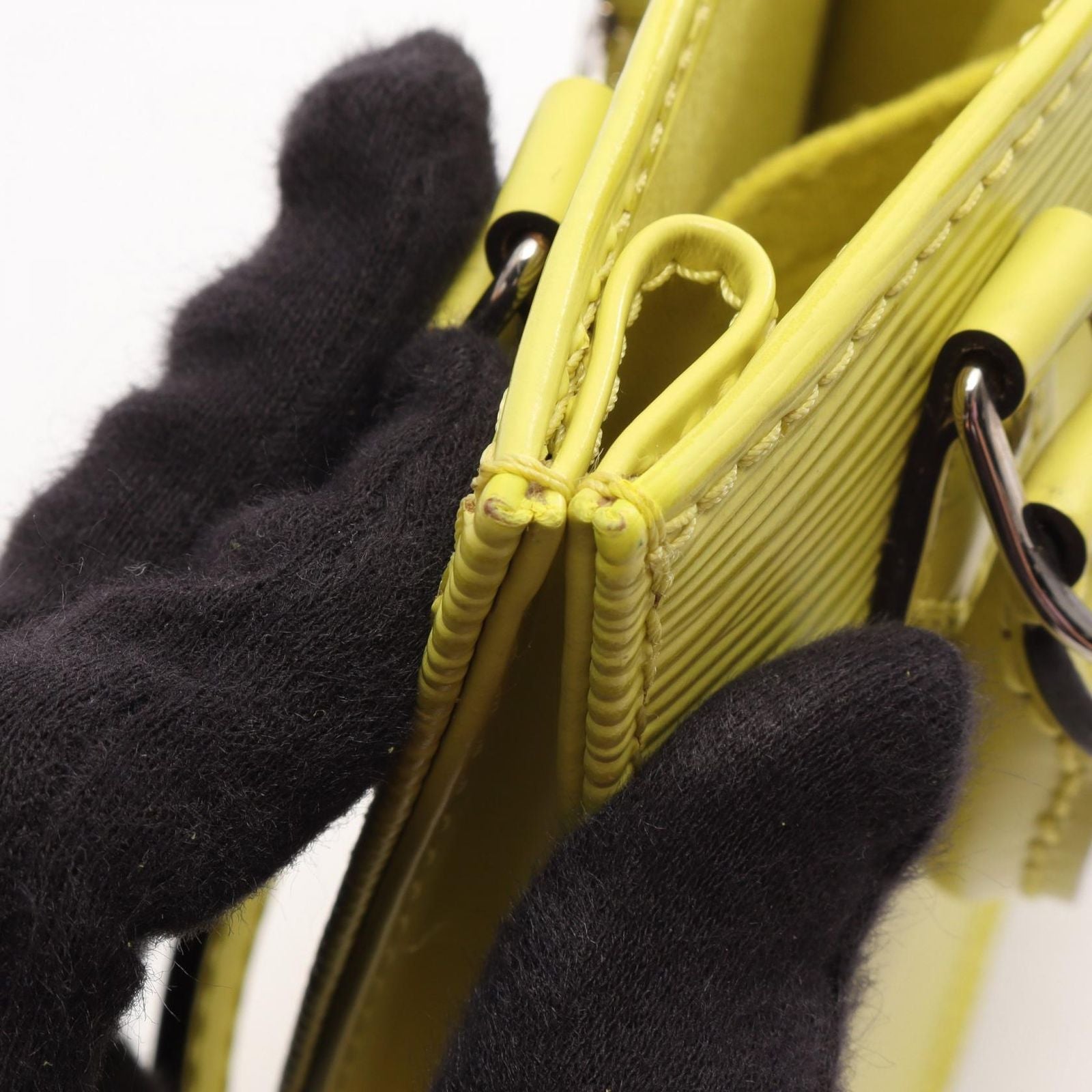 Louis Vuitton Petite Sac Plat 2-Way Jaune Cedra Leather Handbag — view 7
