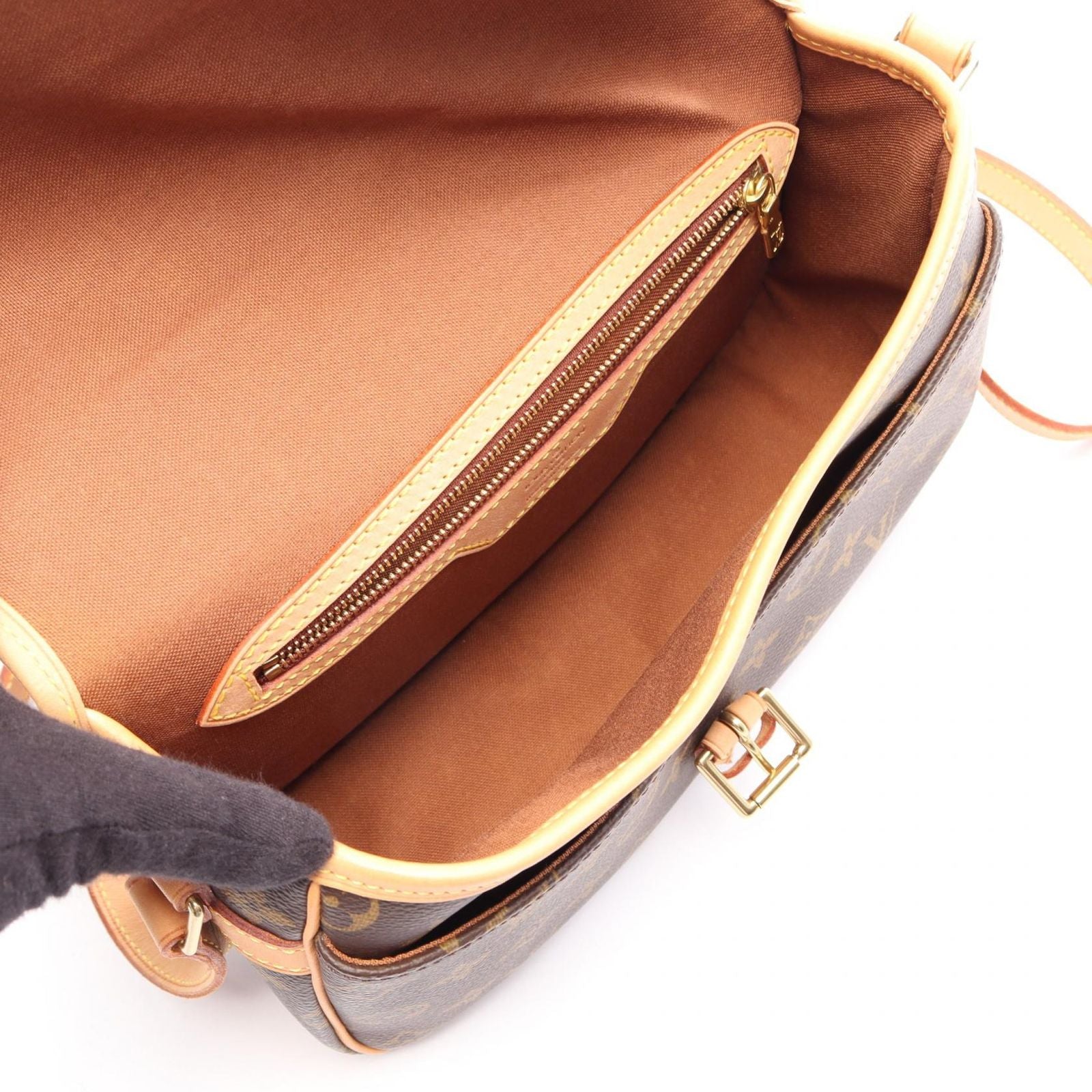 Louis Vuitton Shoulder Bag Solonge Monogram Canvas Leather — view 3