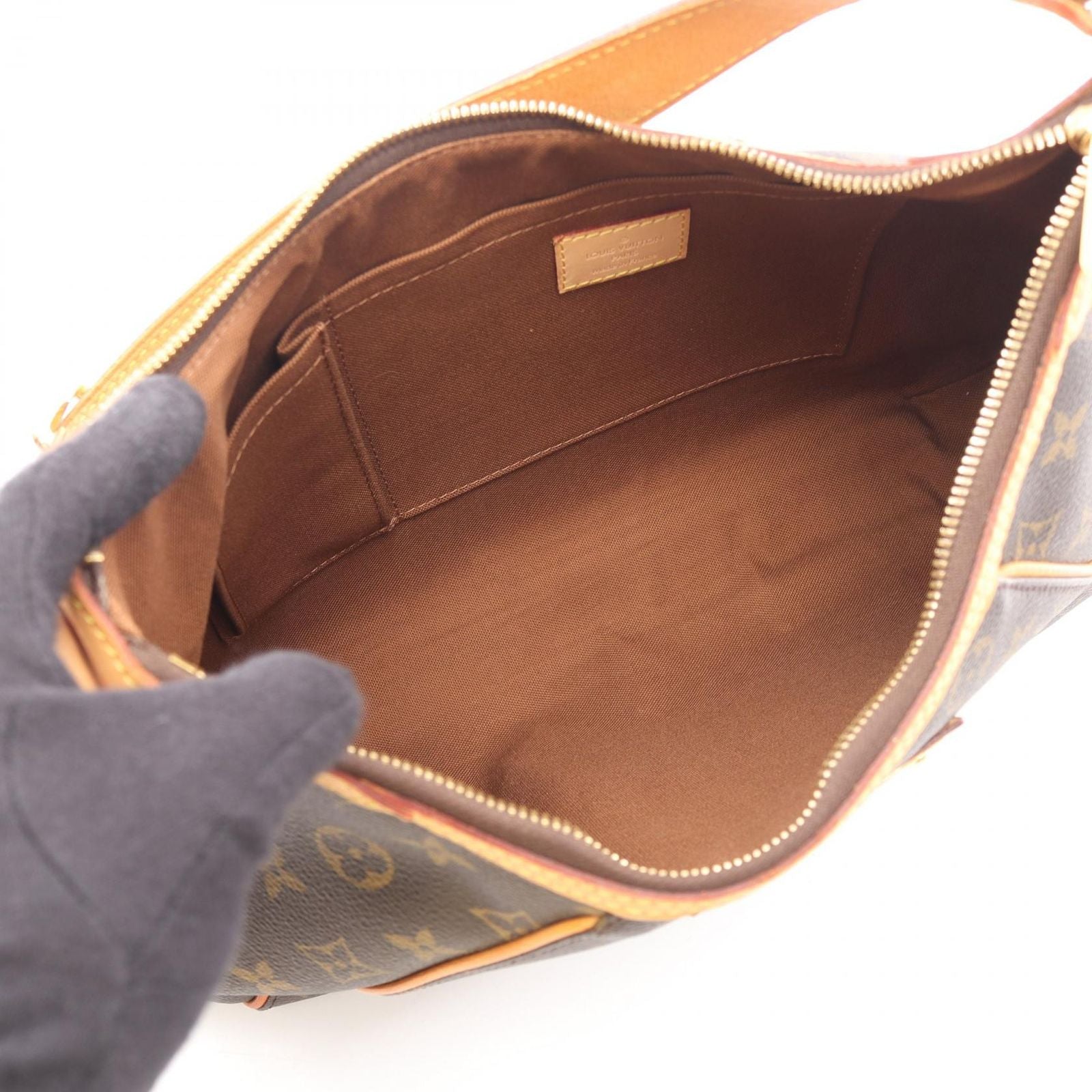 Louis Vuitton Shoulder Bag Thames GM Monogram Canvas Leather — view 3