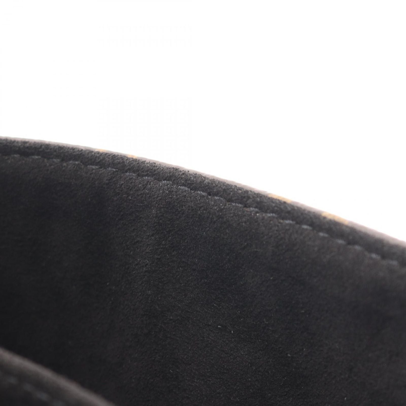 Louis Vuitton Pochette Metis MM 2-Way Canvas Leather Handbag — view 5