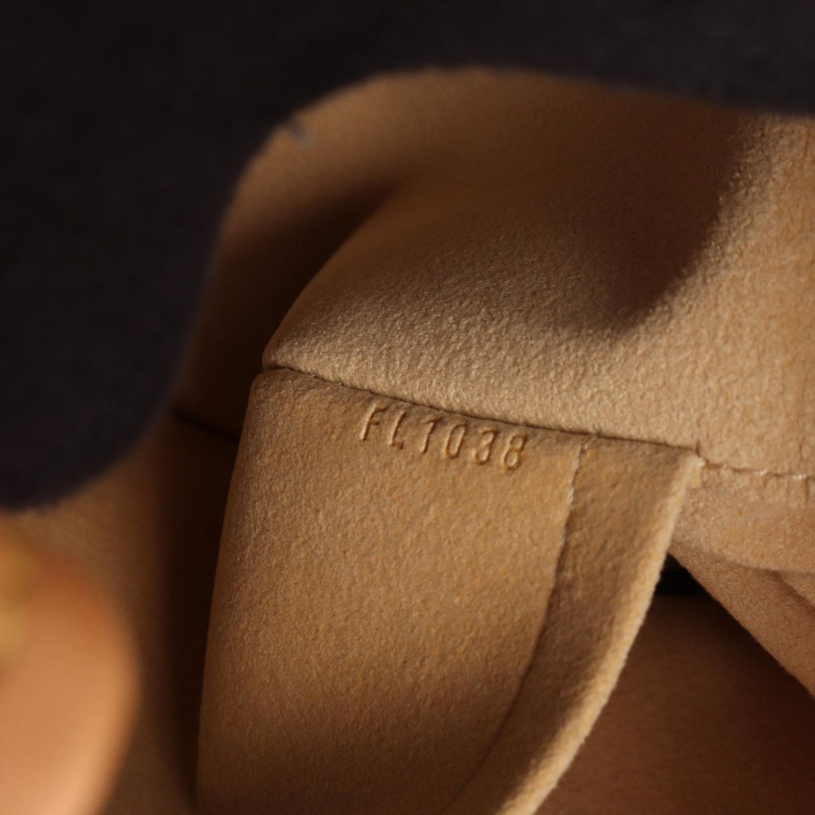 Louis Vuitton Shoulder Bag Galleria PM Canvas Leather — view 5