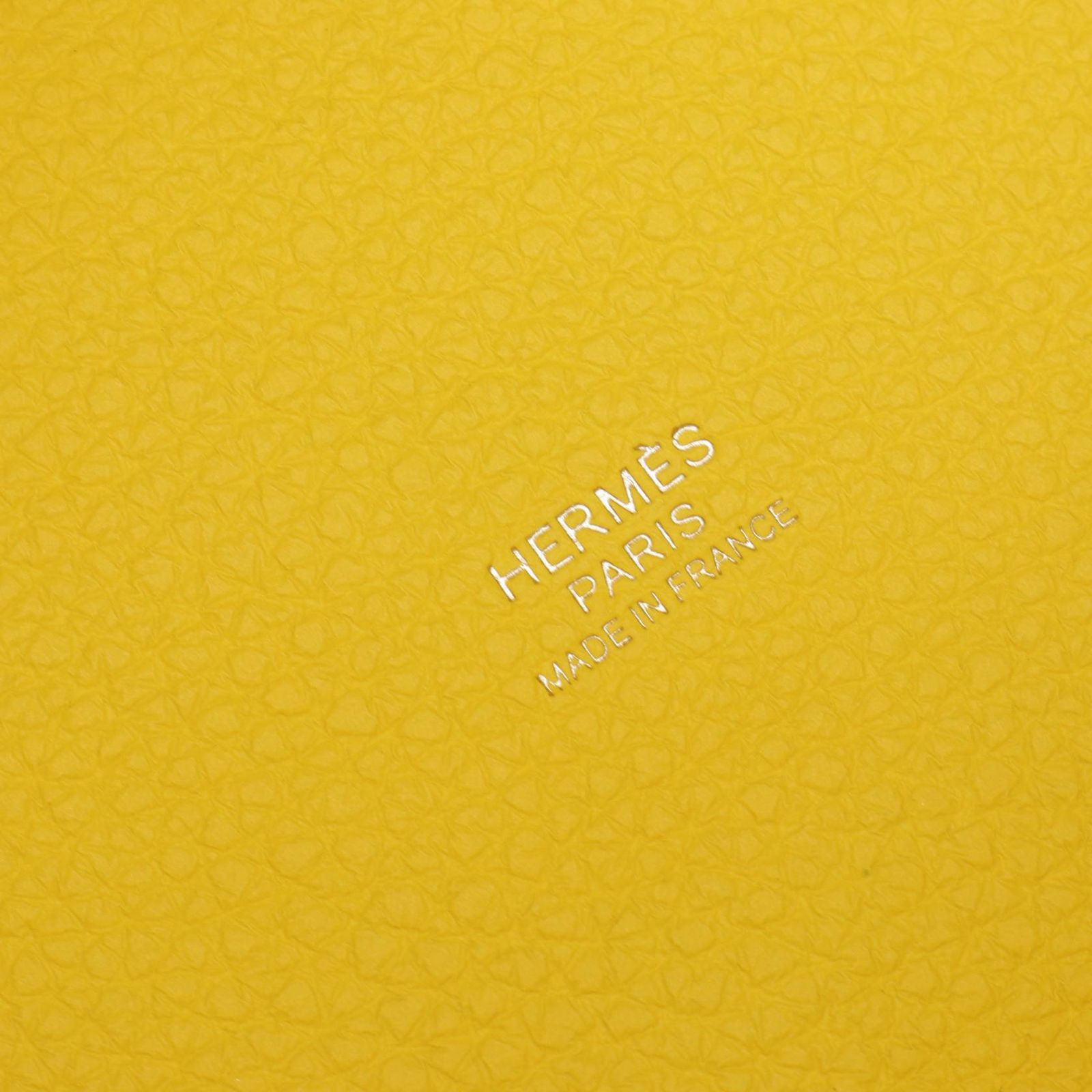 Hermes Picotin Lock PM Lime Leather Handbag — view 4