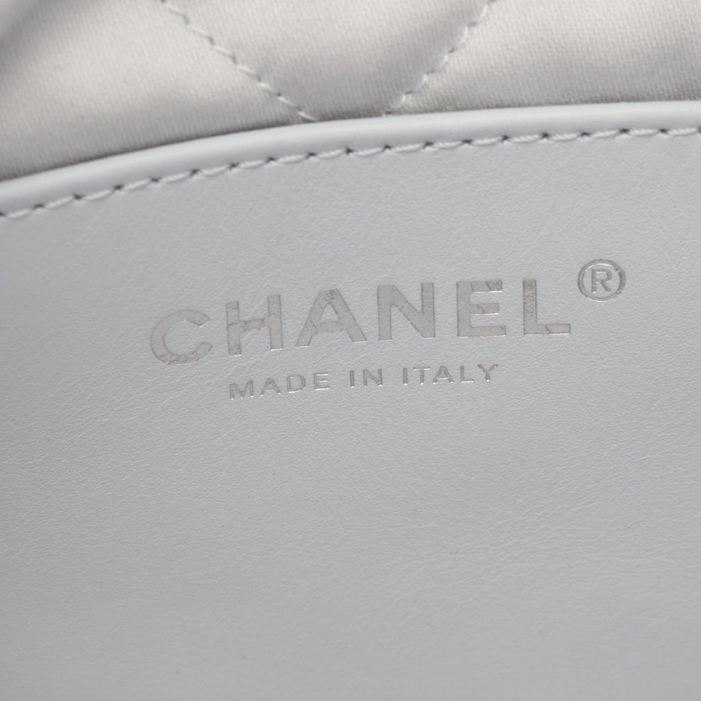 Chanel Shoulder Bag 22 Mini 2-Way Silver Leather 22 Quilted Chain — view 4