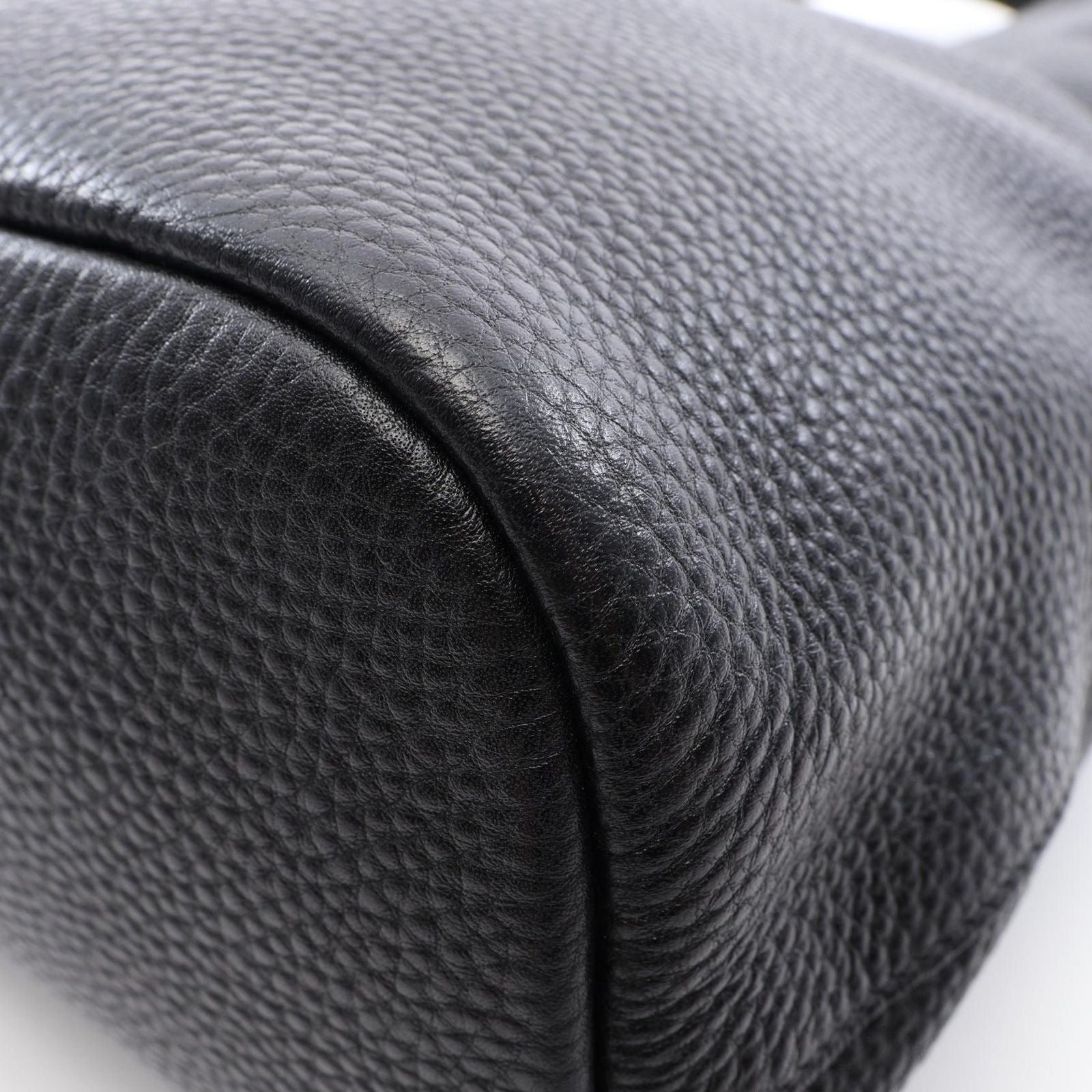Prada Shoulder Bag Vitello Daino Black Leather Oneshoulder — view 5