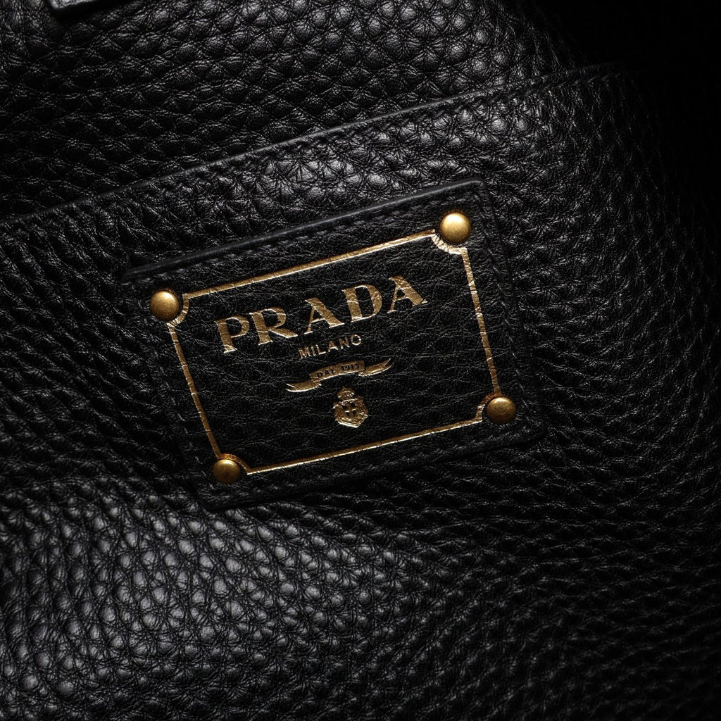 Prada Shoulder Bag Vitello Daino Black Leather Oneshoulder — view 4