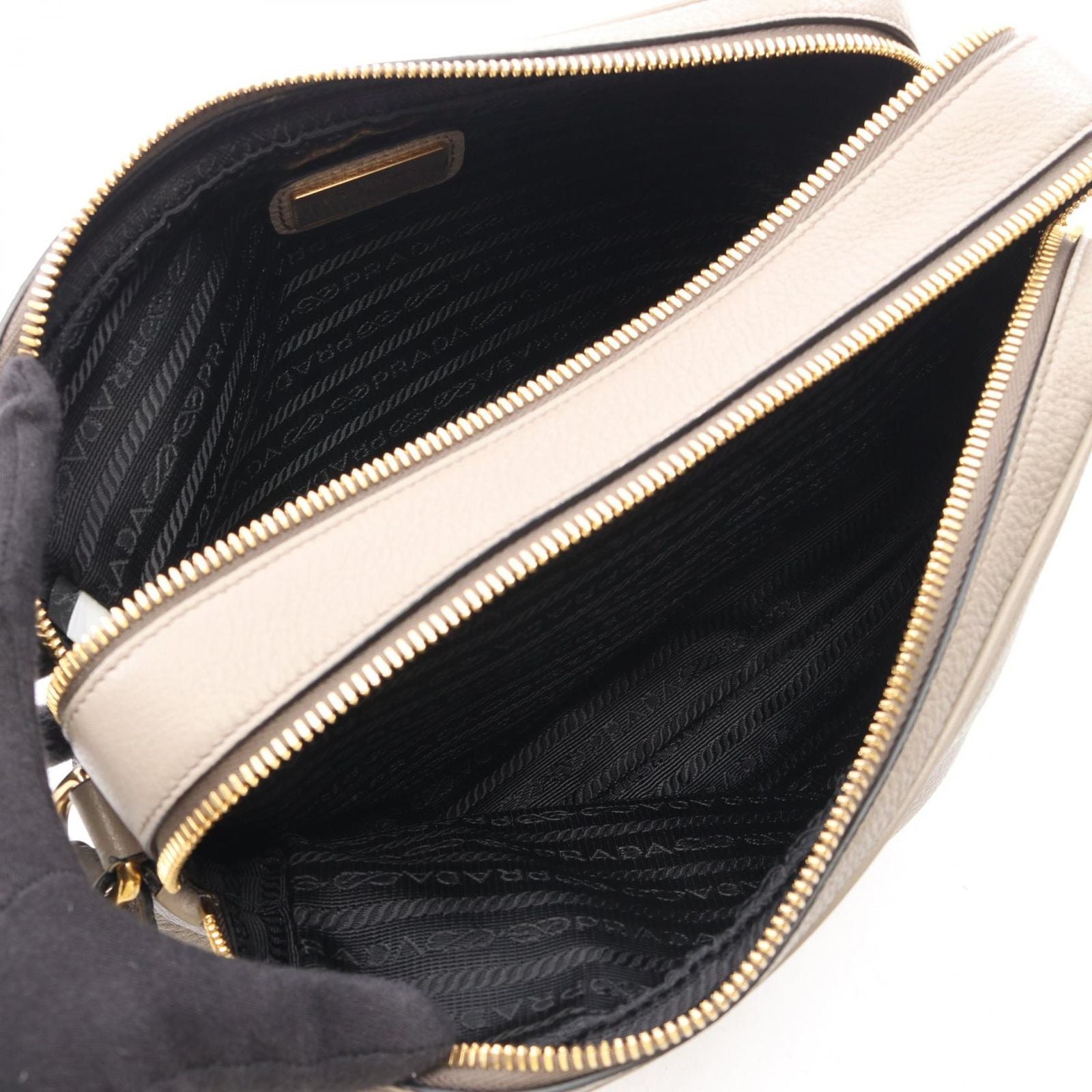 Prada Shoulder Bag Vitello Phenix Gray Leather Metal Logo — view 3