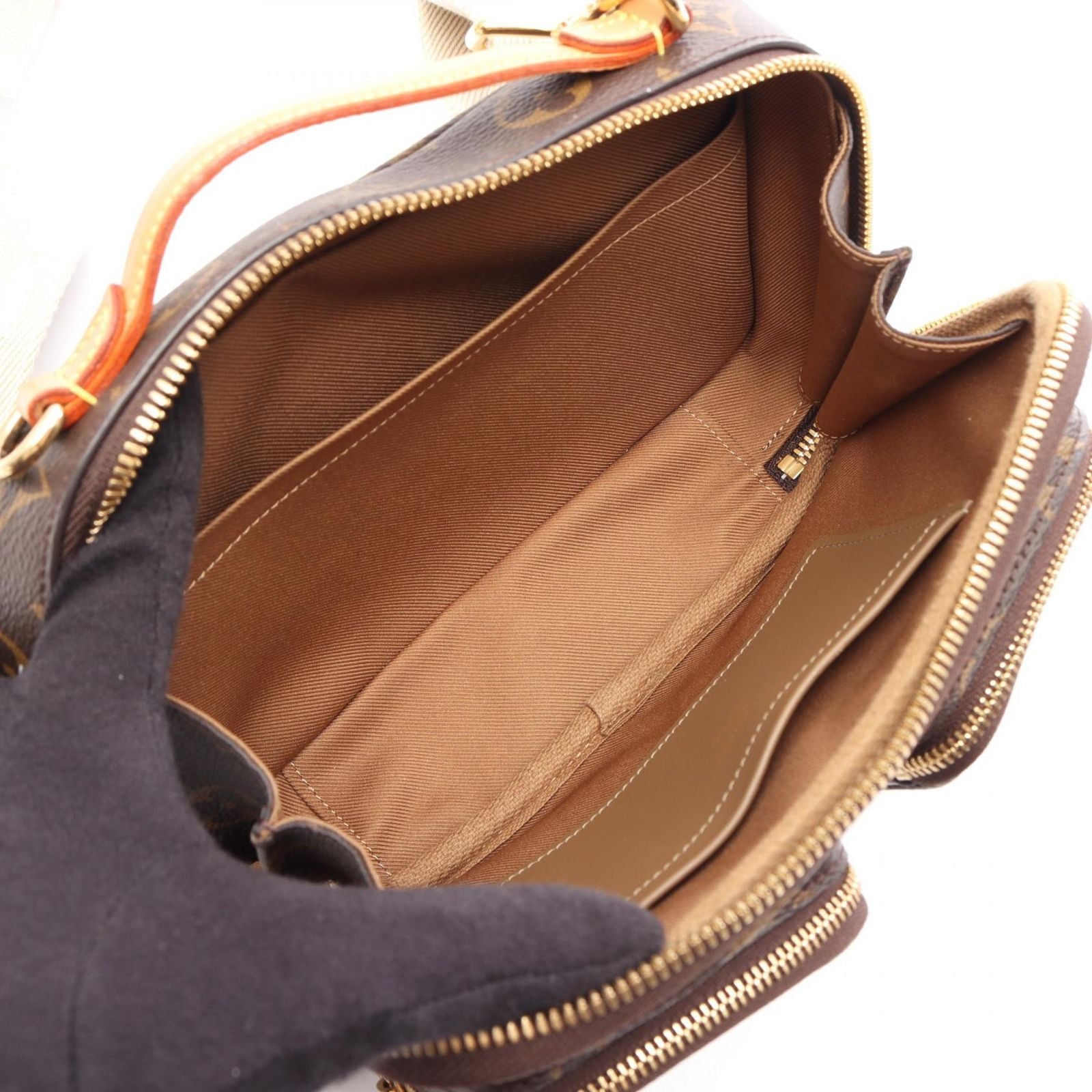 Louis Vuitton Handbag Utility Crossbody Monogram 2-Way Canvas Leather — view 3