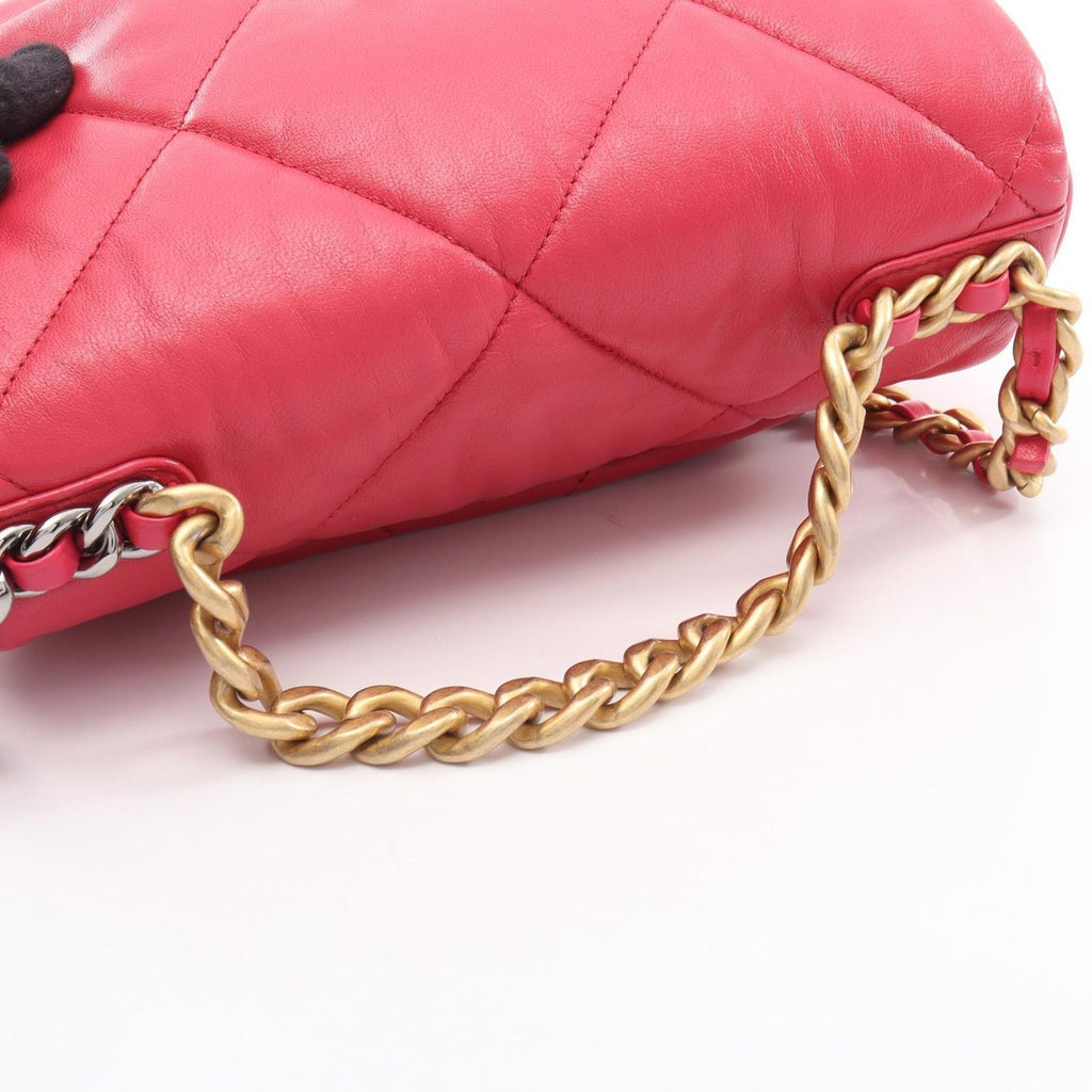 Chanel Shoulder Bag 19 Dizeneuf Quilted 2-Way Pink Lambskin 19 Chain — view 6