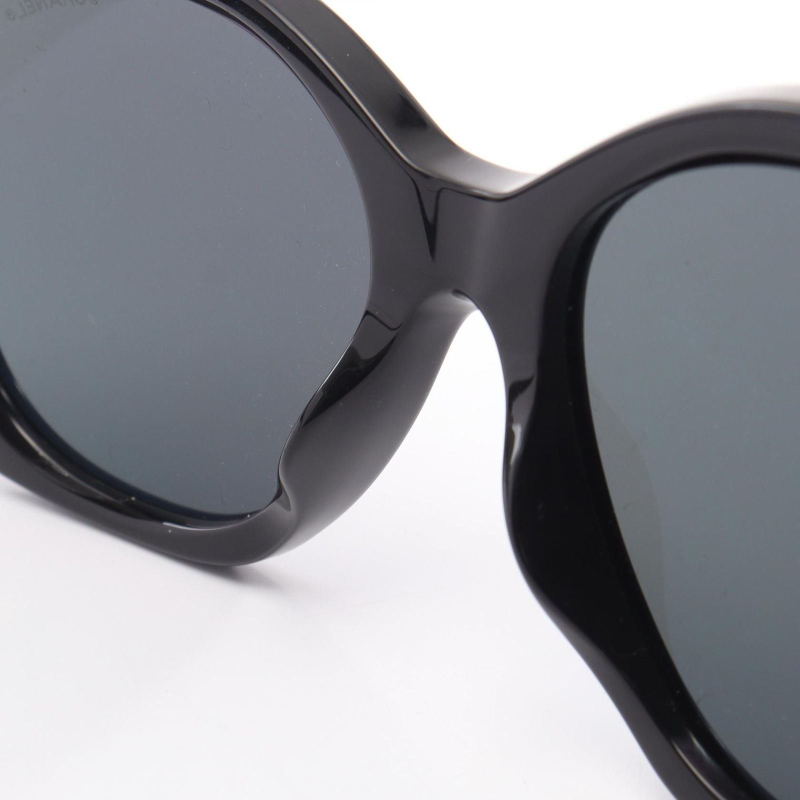 Chanel Sunglasses CC Logo Black Eyewear — view 5