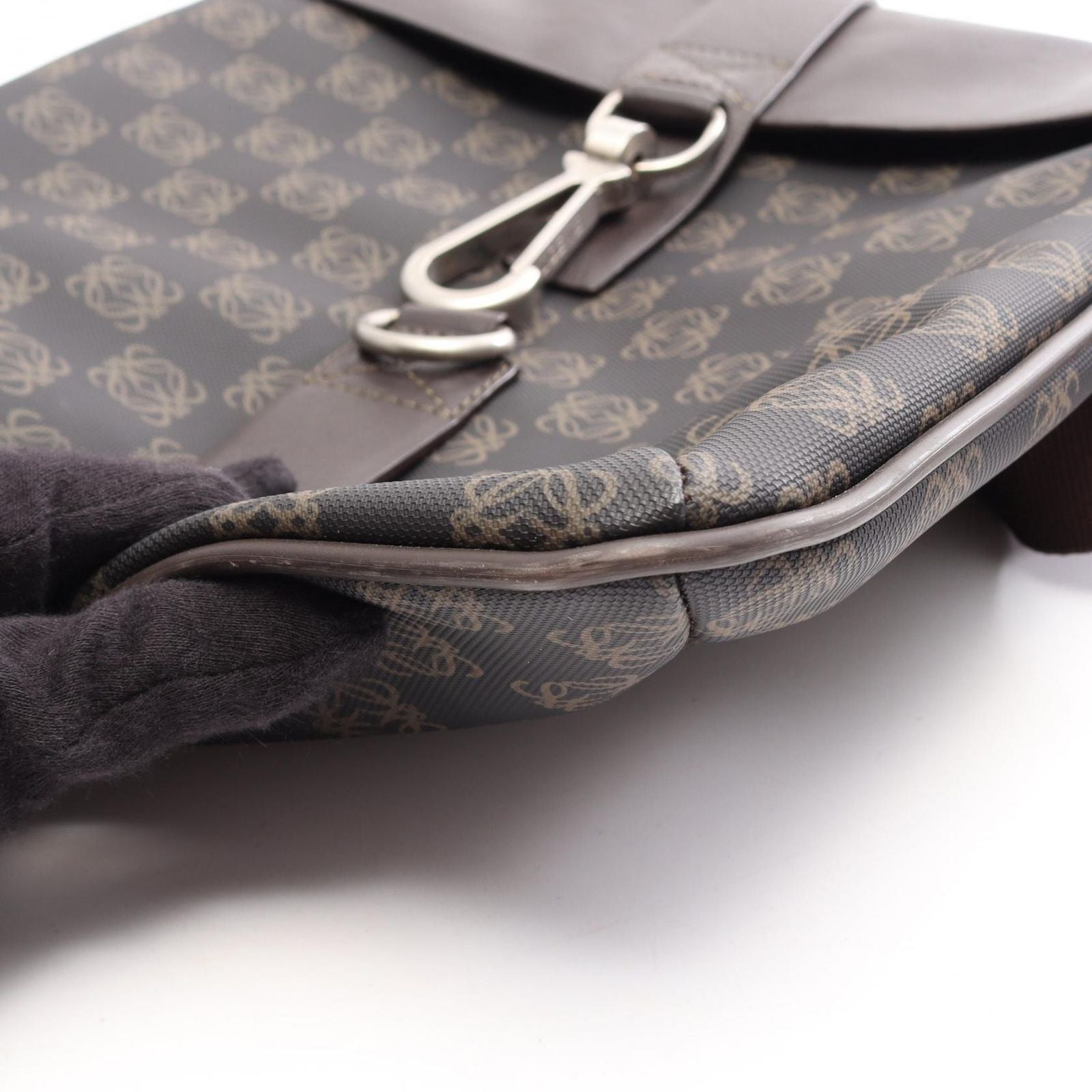 Loewe Shoulder Bag Anagram Brown Canvas Leather — view 8
