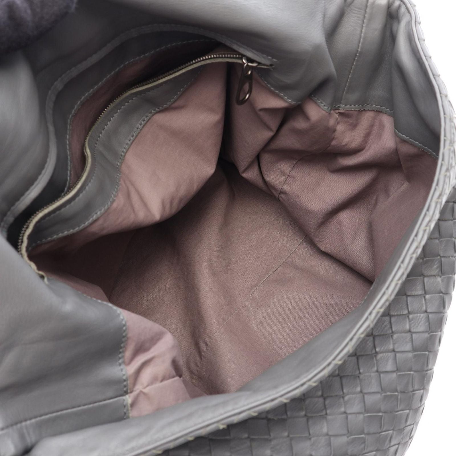Bottega Veneta Shoulder Bag Intrecciato Gray Leather — view 3