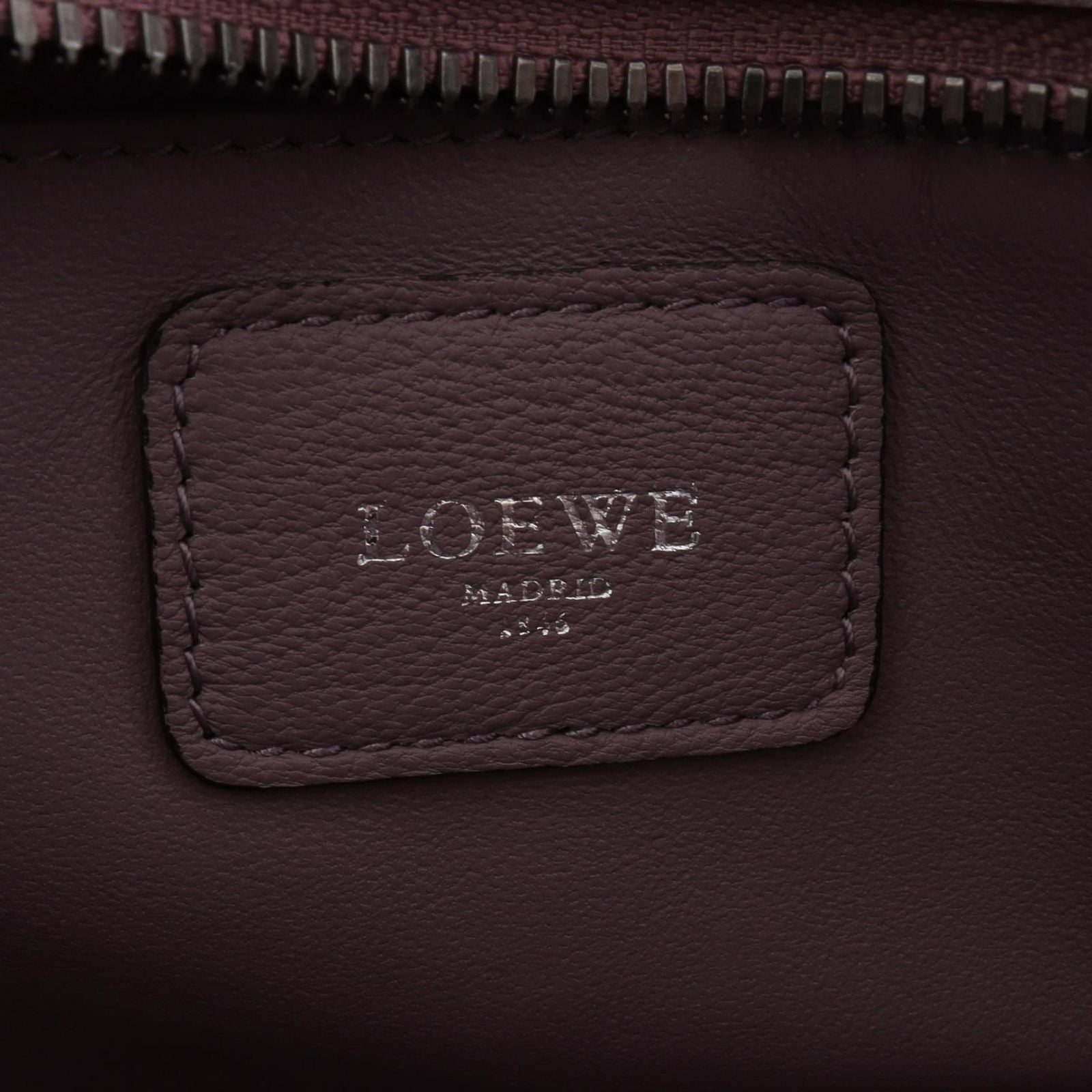 Loewe Amazona 36 Purple Pink Leather Handbag — view 4
