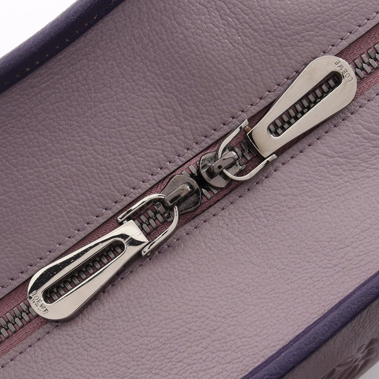 Loewe Amazona 36 Purple Pink Leather Handbag — view 7
