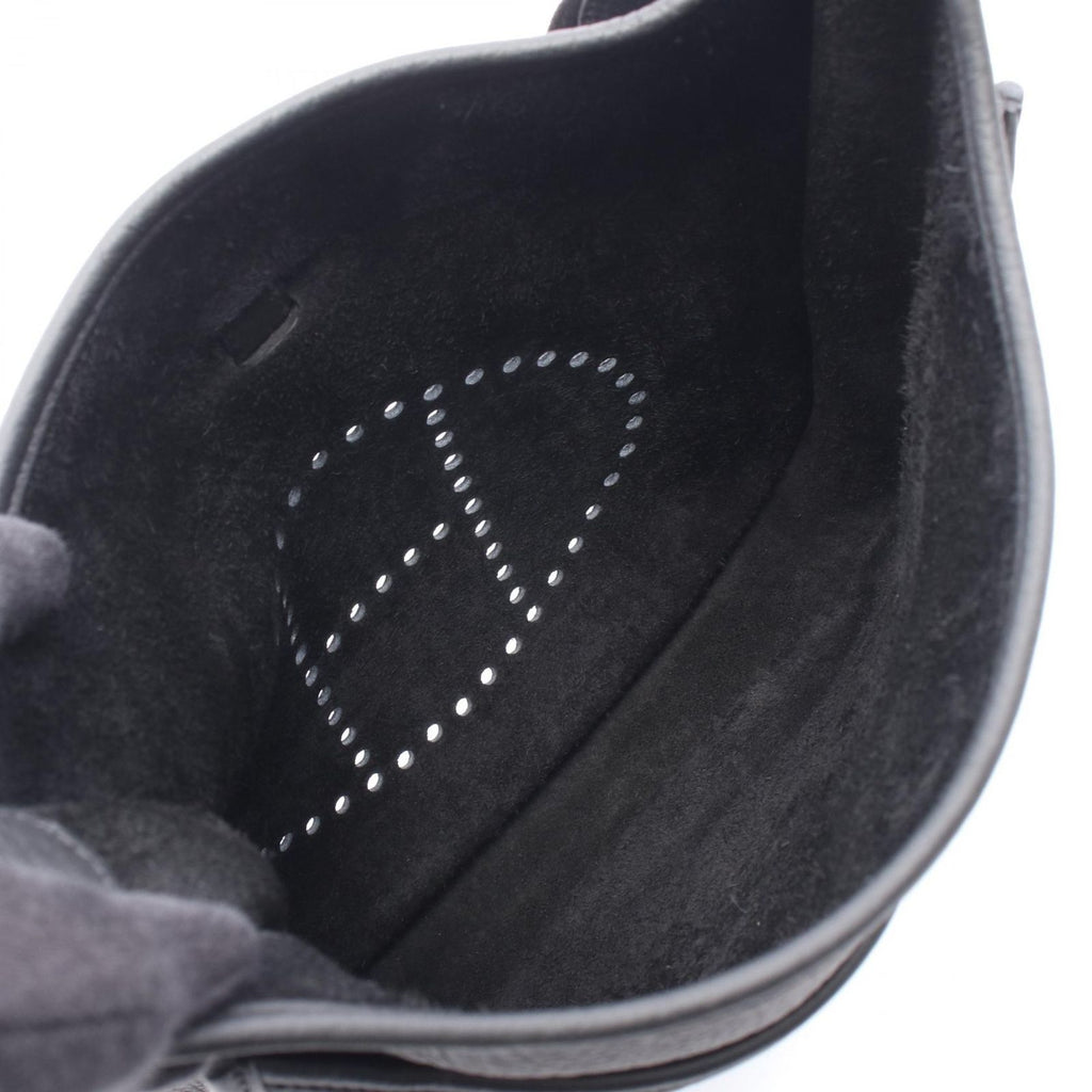 Hermes Shoulder Bag Evelyne 3 Trois PM Black Leather — view 3