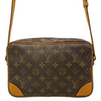 Louis Vuitton Shoulder Bag Monogram Trocadero 27 — view 3