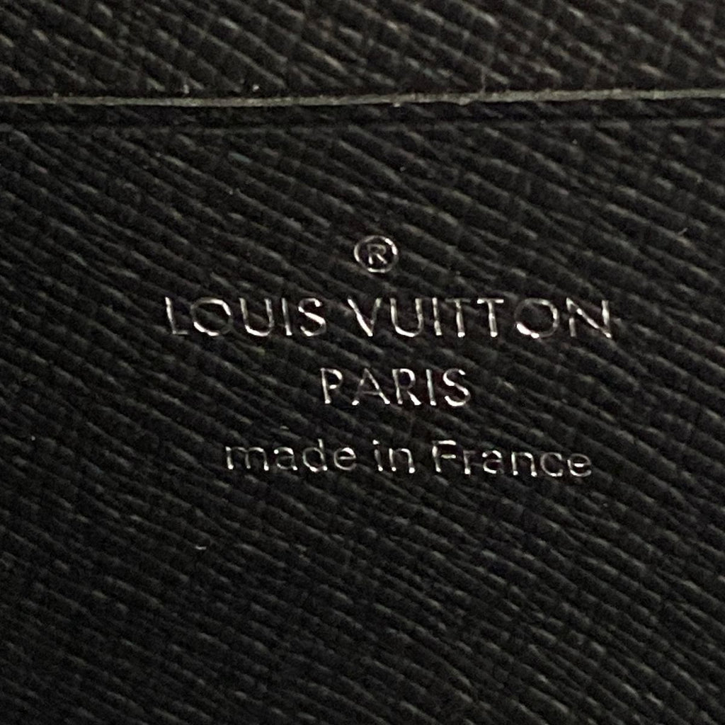 Louis Vuitton Monogram Canvas Box Clutch Eclipse — view 8