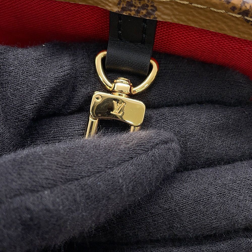 Louis Vuitton Tote Monogram Reverse Giant On The Go MM Handbag 2-Way — view 8