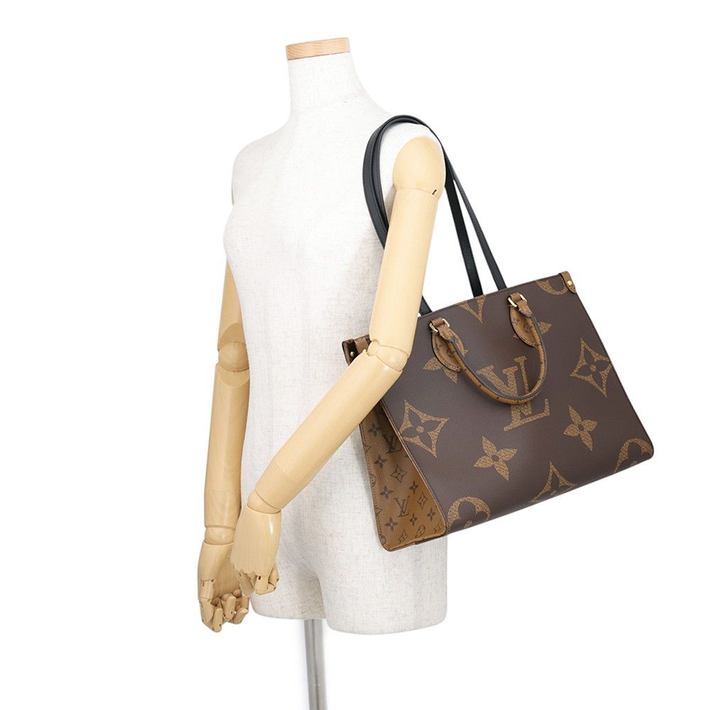 Louis Vuitton Tote Monogram Reverse Giant On The Go MM Handbag 2-Way — view 5