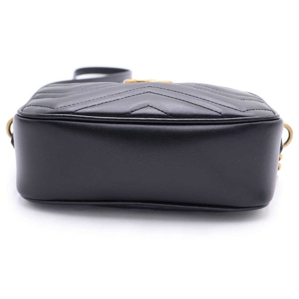 Gucci GG Marmont Quilting Shoulder Bag Quilted Leather Black — view 4