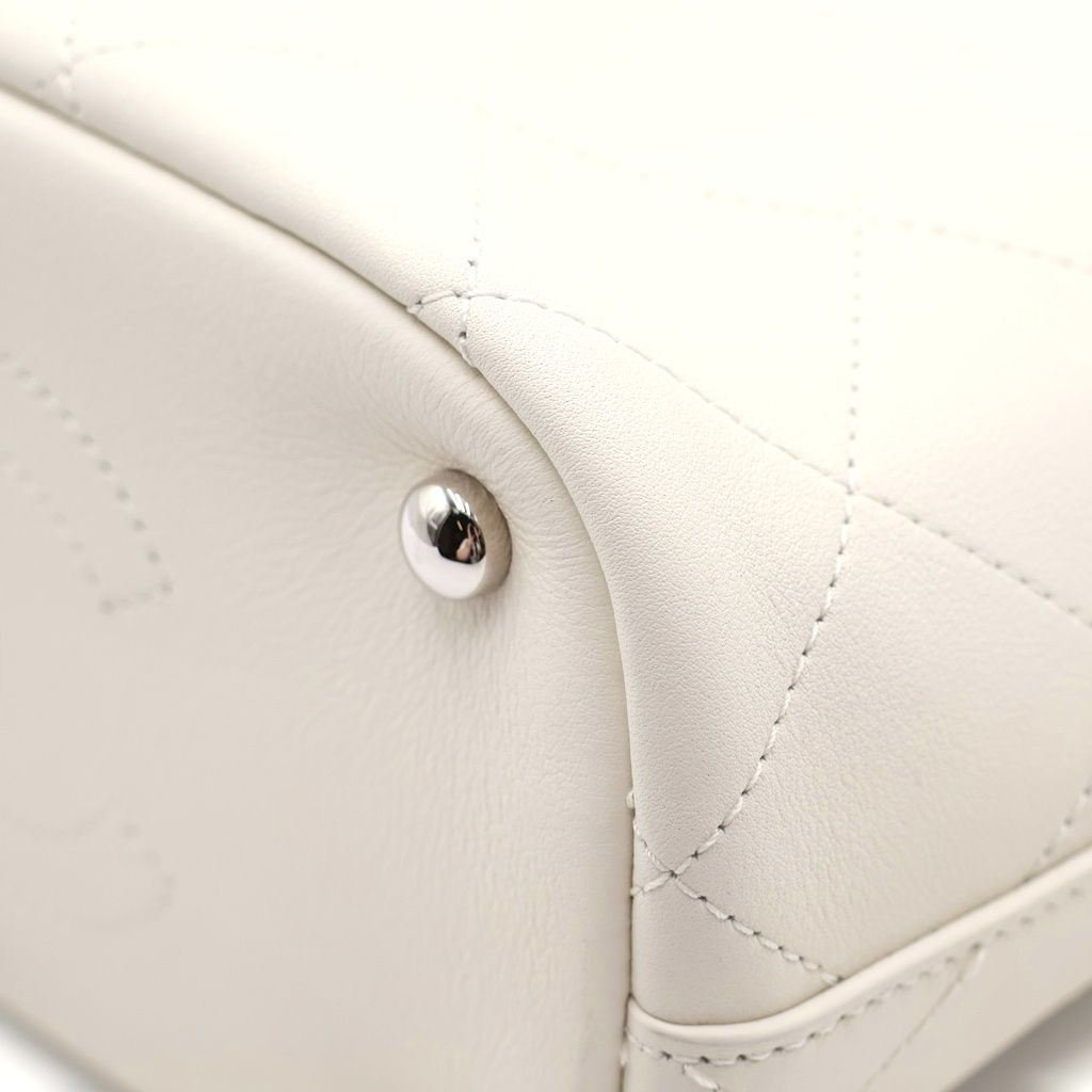 Chanel Quilted CC Logo Leather Bucket Bag 2-Way White 27 — view 5