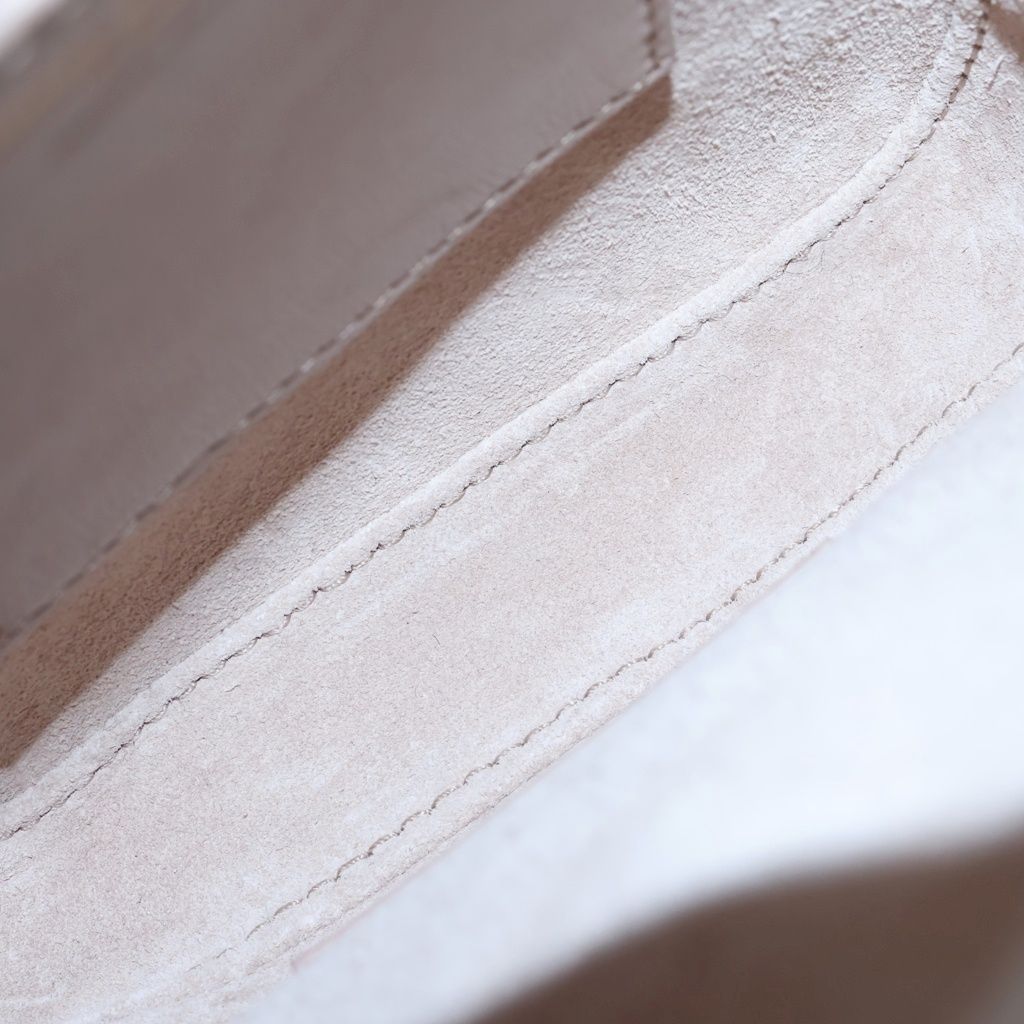Saint Laurent Paris le Cassandra Leather Shoulder Bag Ivory — view 7